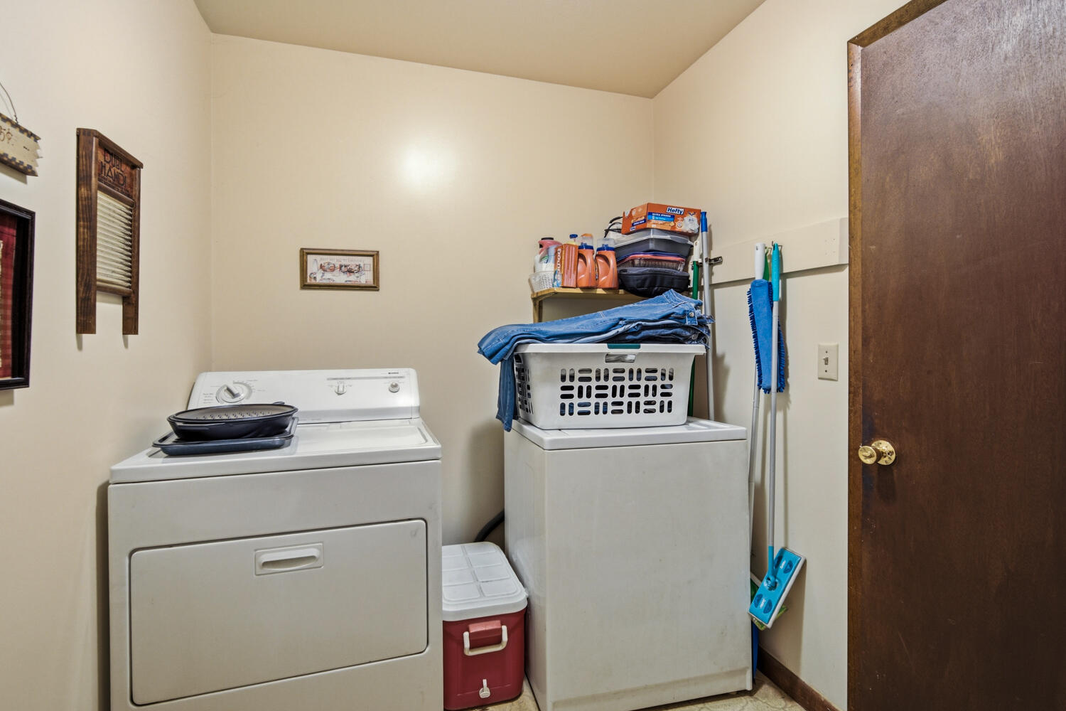 1131 Cloverdale, Troy, Ohio 45373