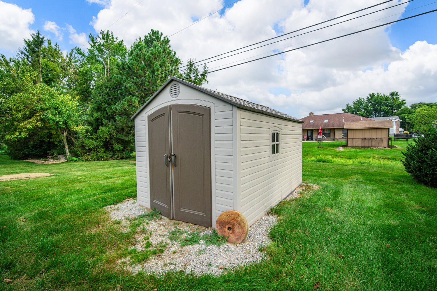 1131 Cloverdale, Troy, Ohio 45373
