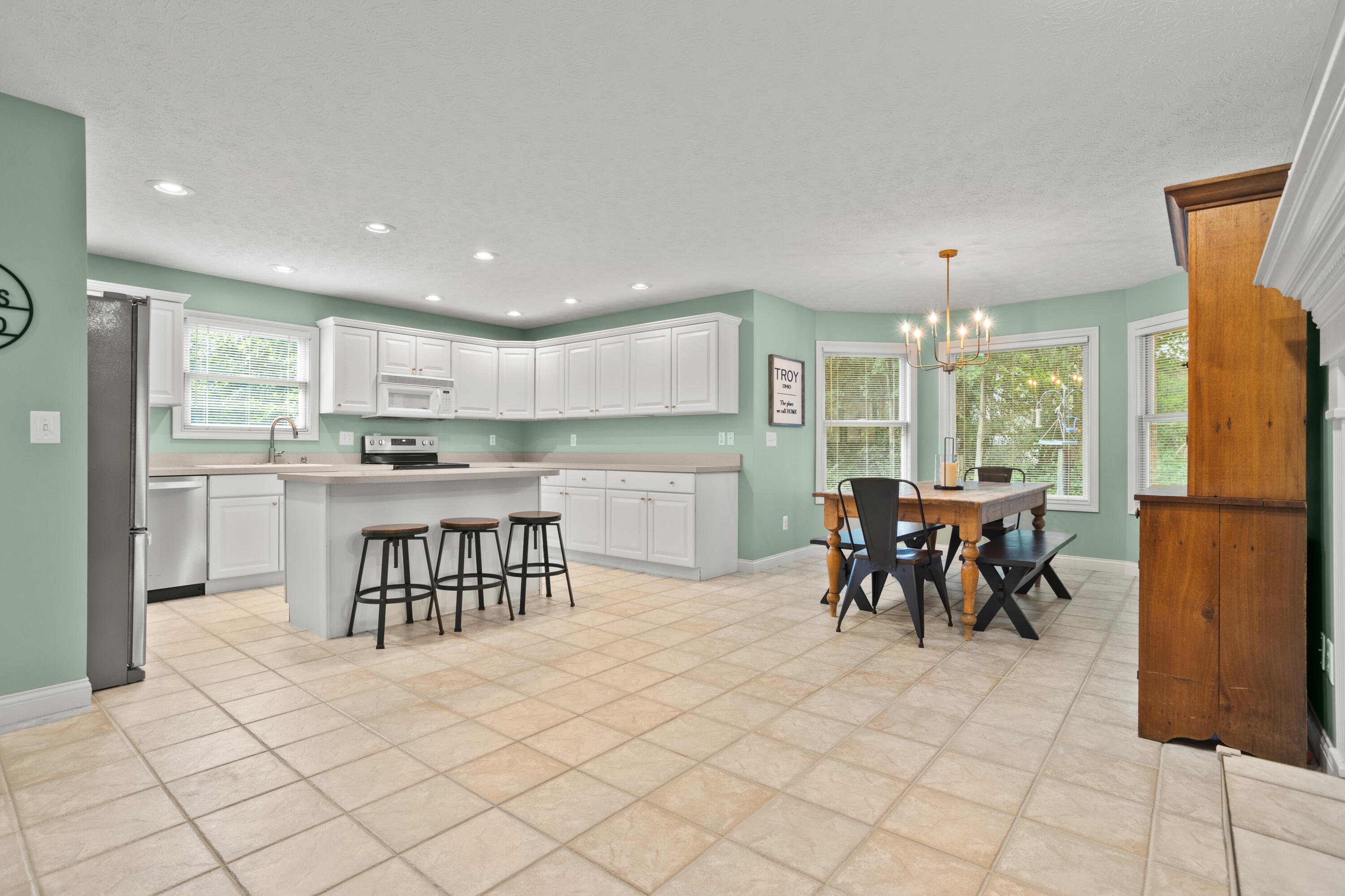 2365 Worthington, Troy, Ohio 45373