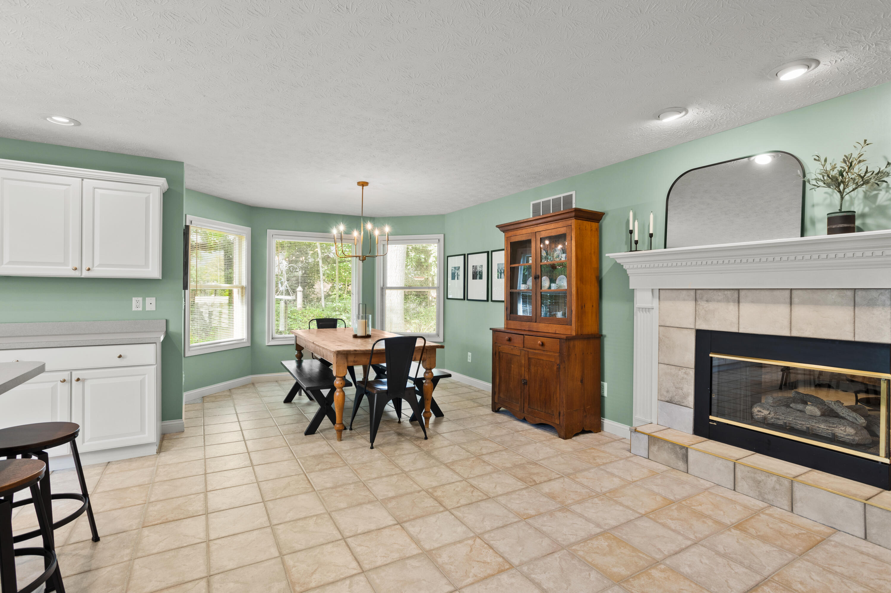 2365 Worthington, Troy, Ohio 45373