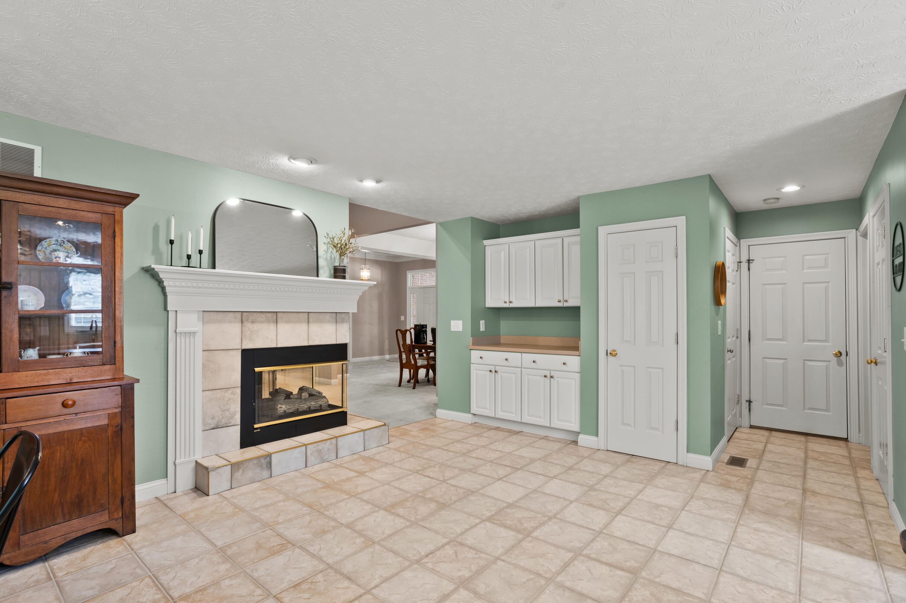2365 Worthington, Troy, Ohio 45373