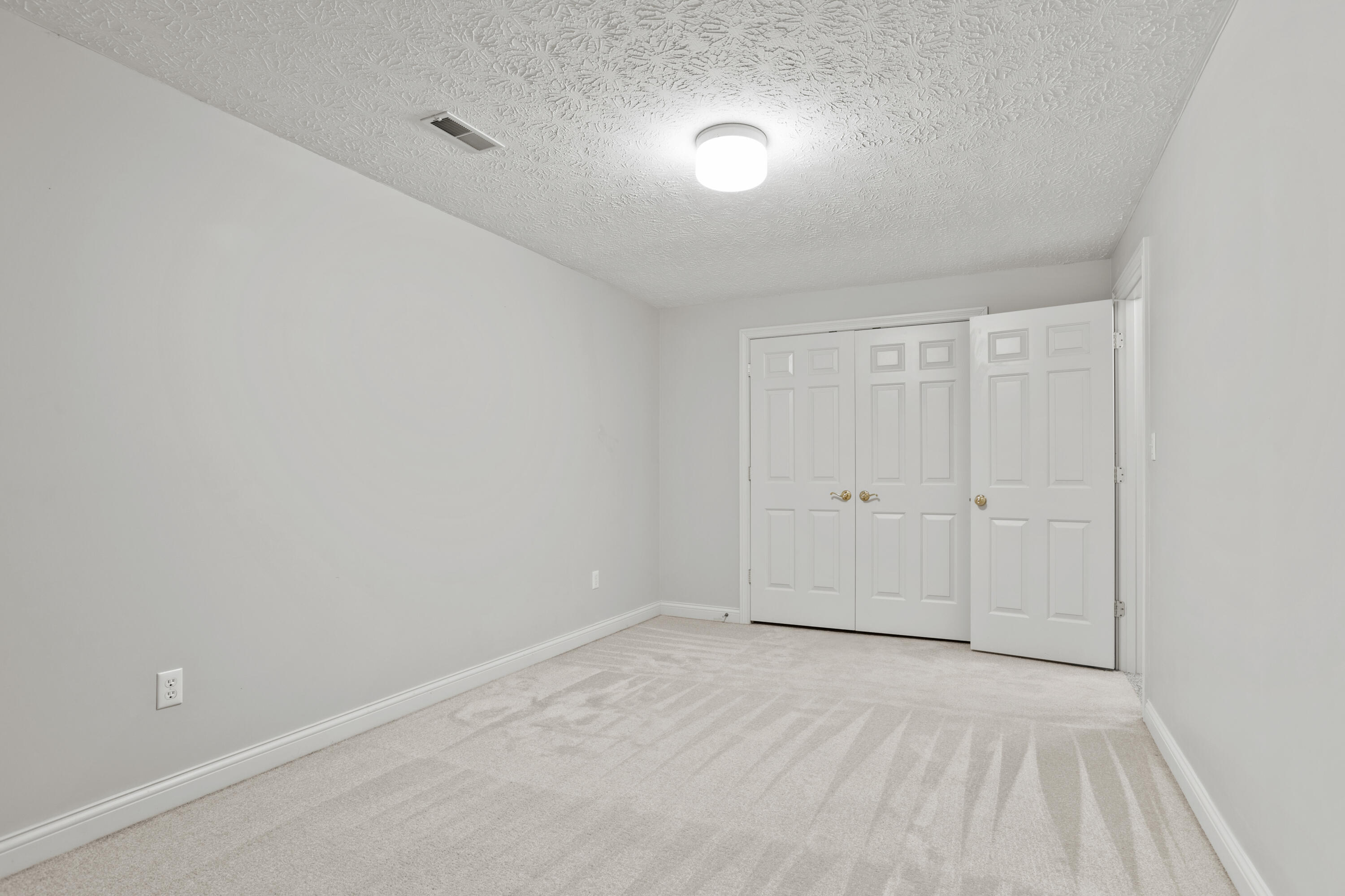 2365 Worthington, Troy, Ohio 45373
