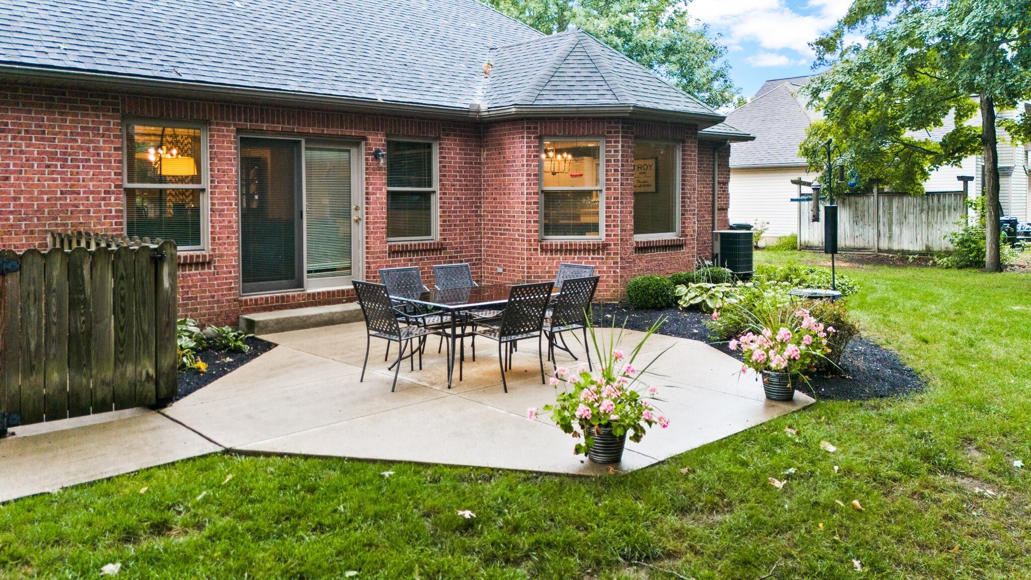 2365 Worthington, Troy, Ohio 45373