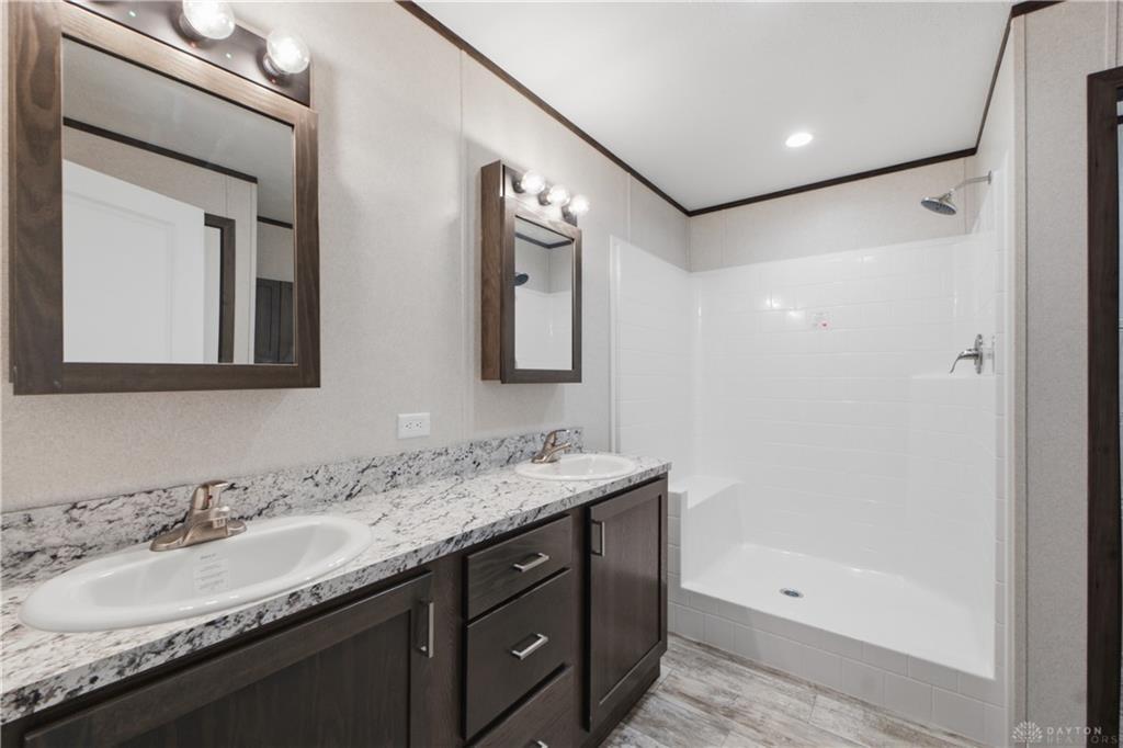 125 South Point, Fairborn, Ohio 45324