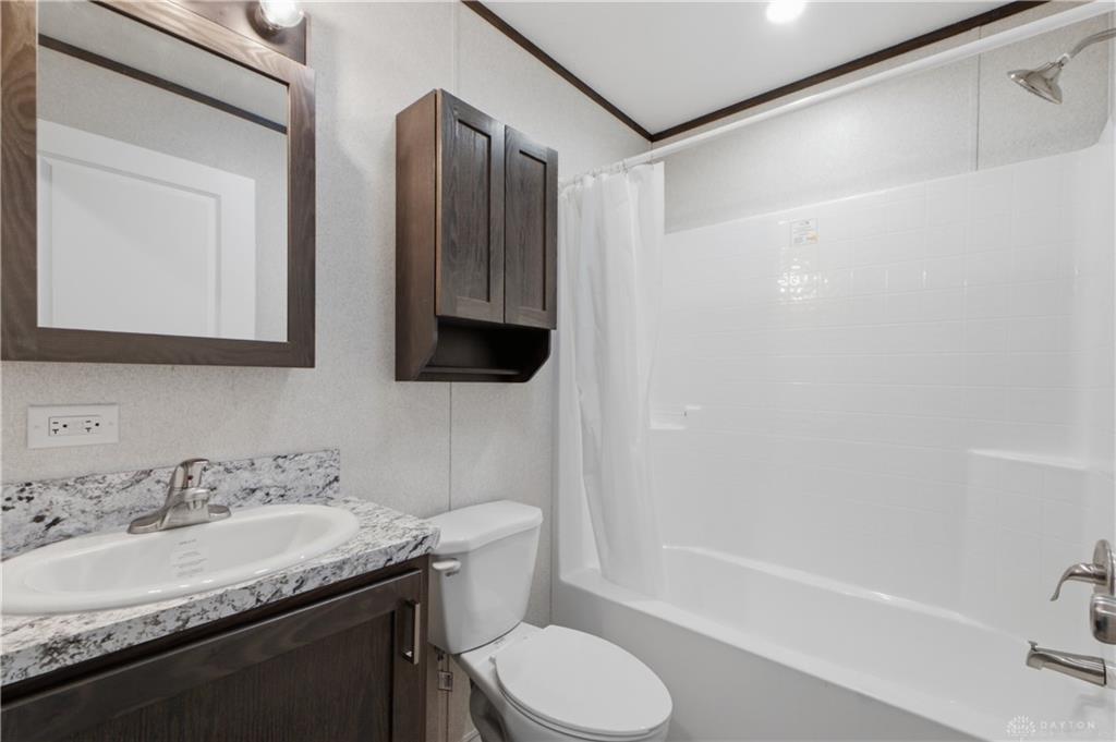 125 South Point, Fairborn, Ohio 45324