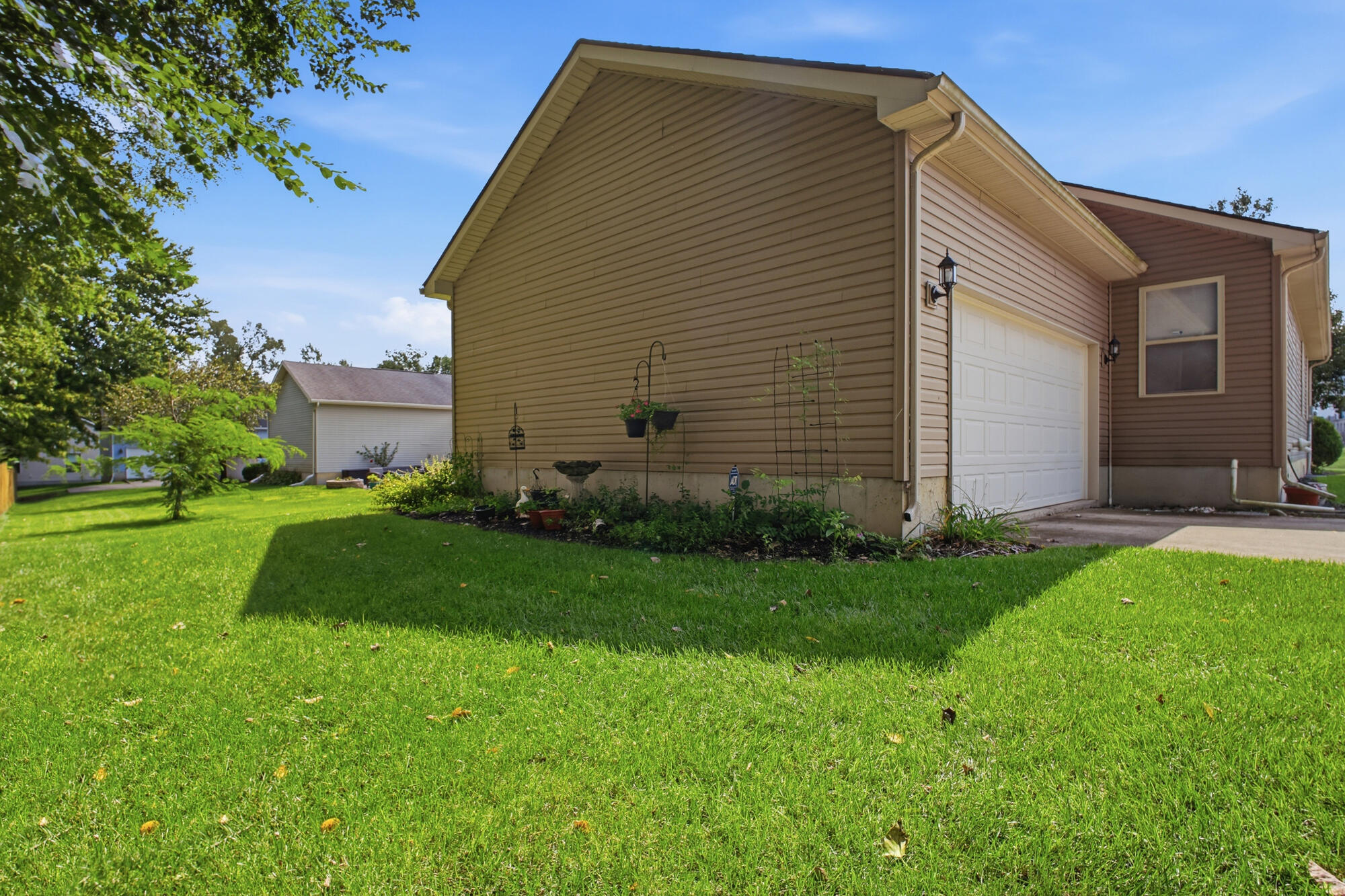1742 Northpoint, Springfield, Ohio 45503