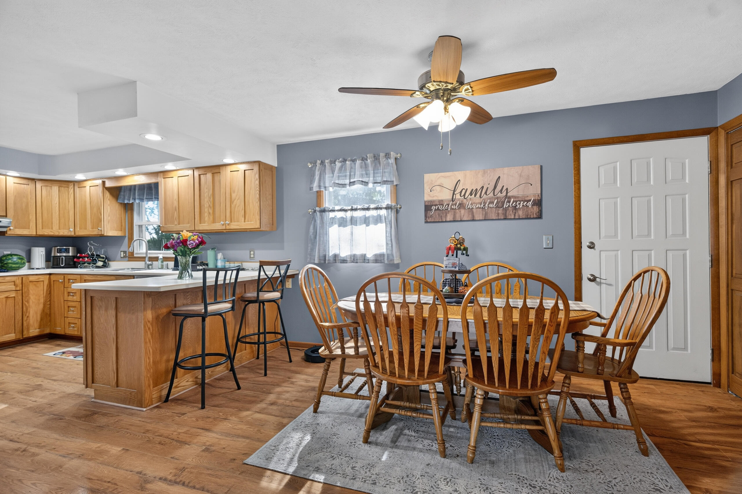 910 Miller, De Graff, Ohio 43318