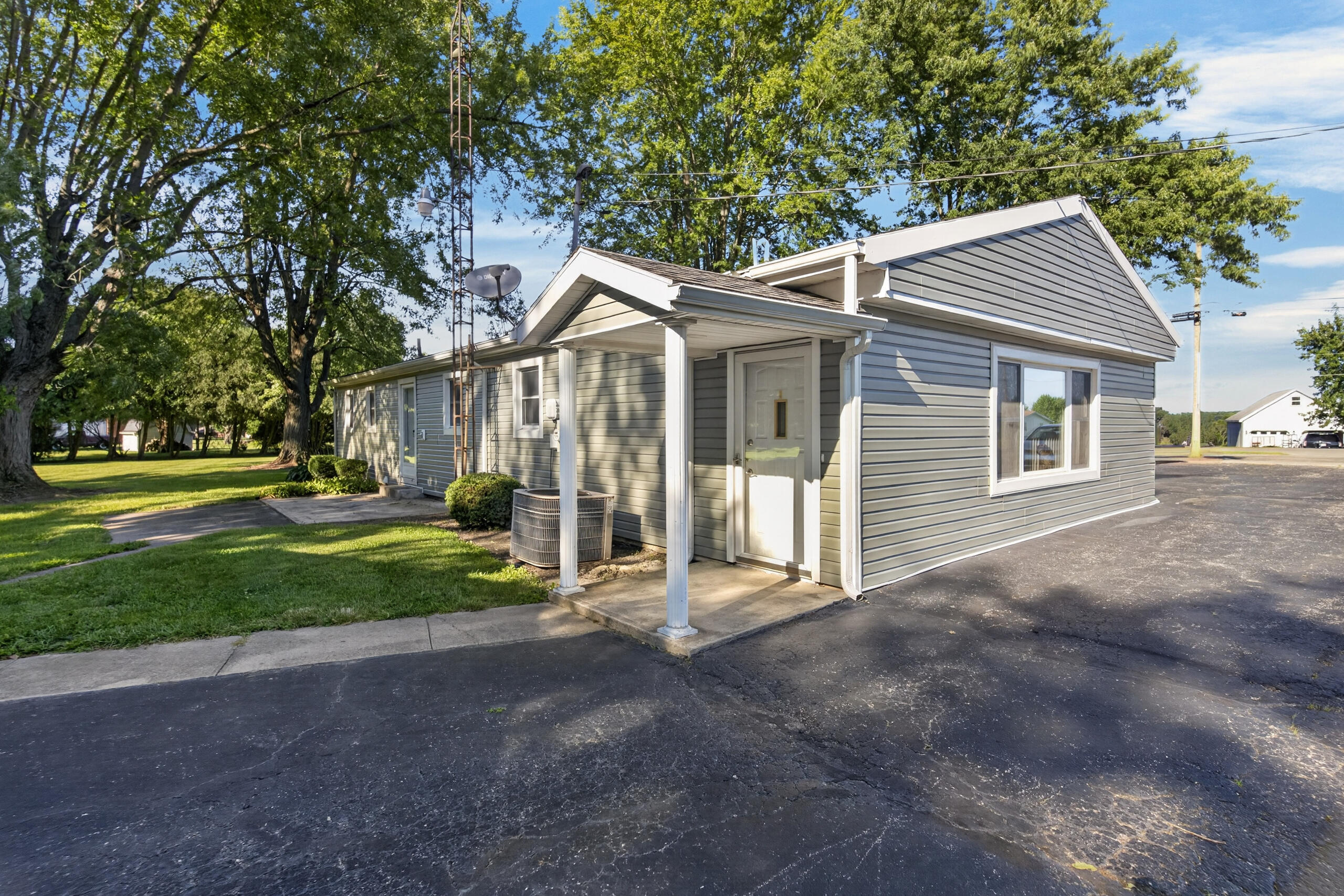 910 Miller, De Graff, Ohio 43318