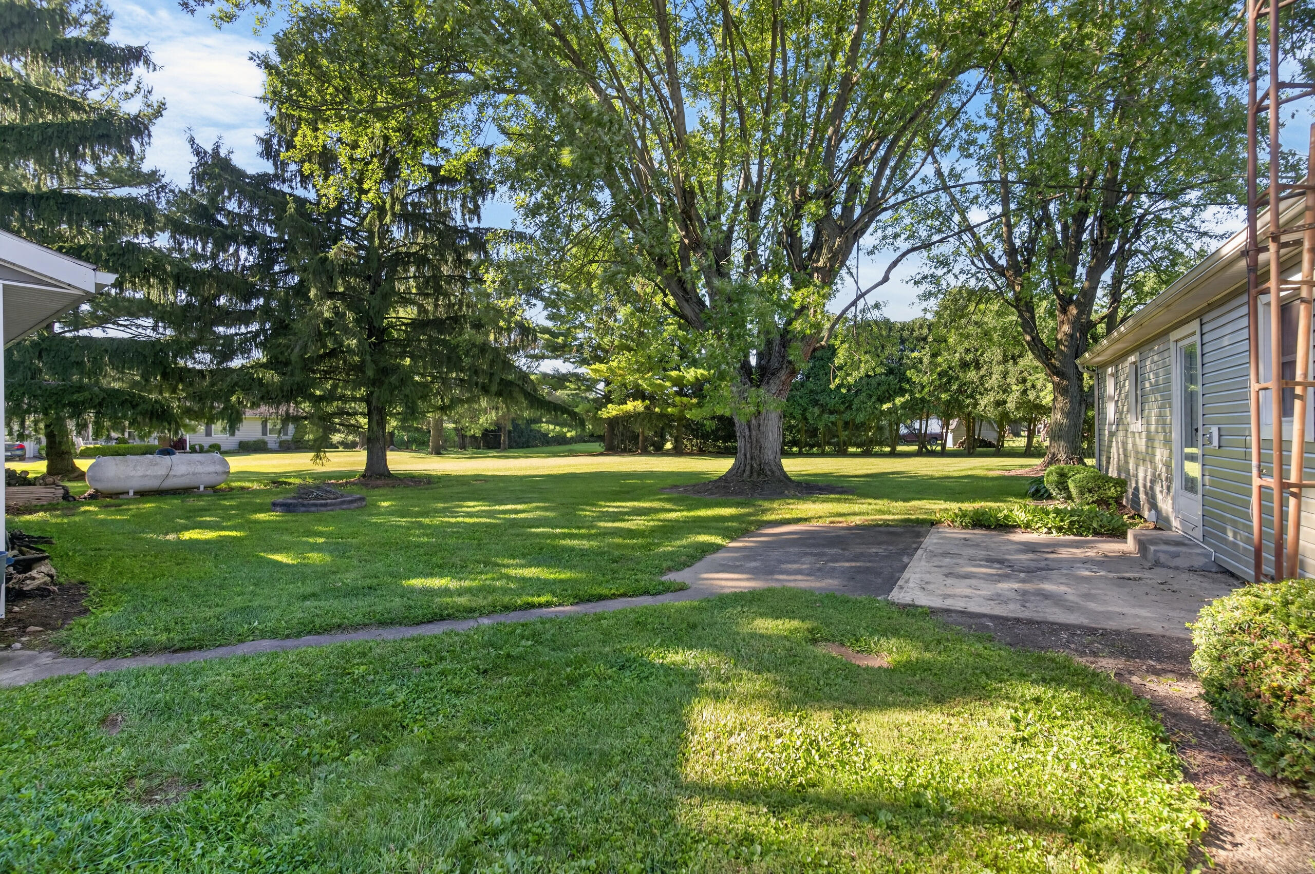 910 Miller, De Graff, Ohio 43318