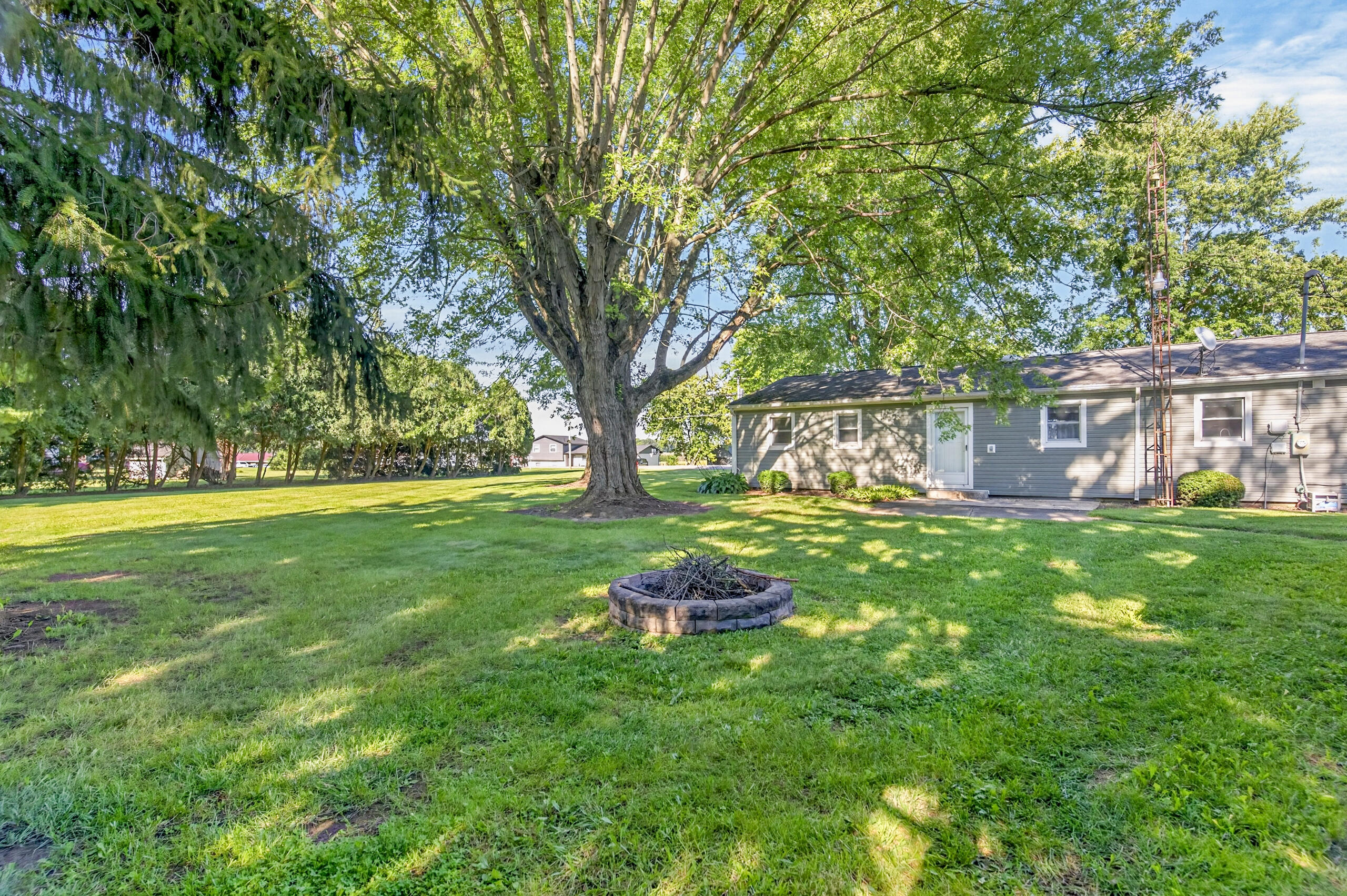 910 Miller, De Graff, Ohio 43318