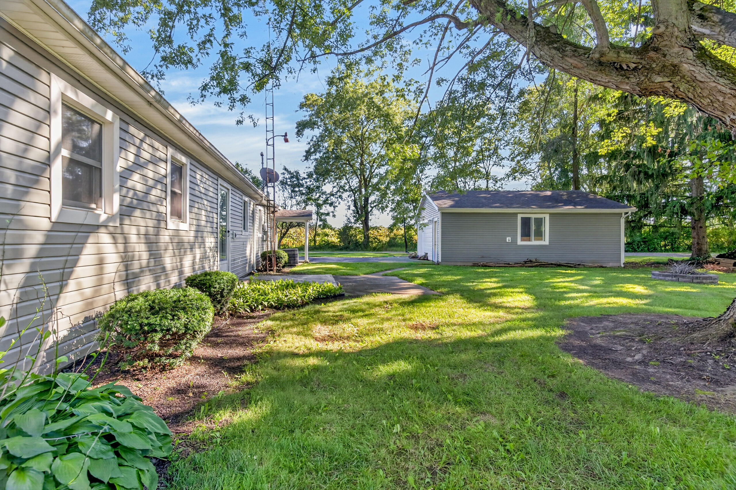 910 Miller, De Graff, Ohio 43318