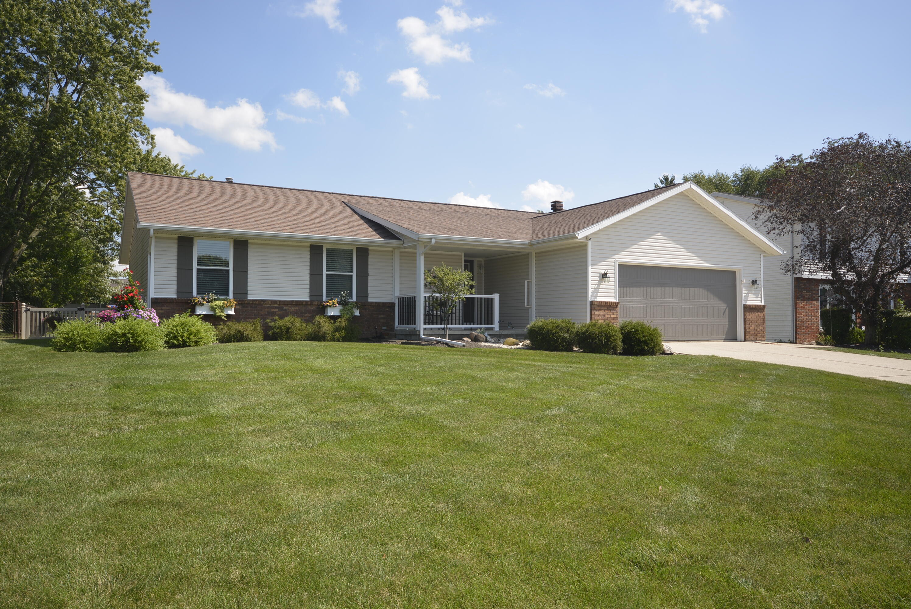 114 Jacobs, Wapakoneta, Ohio 45895