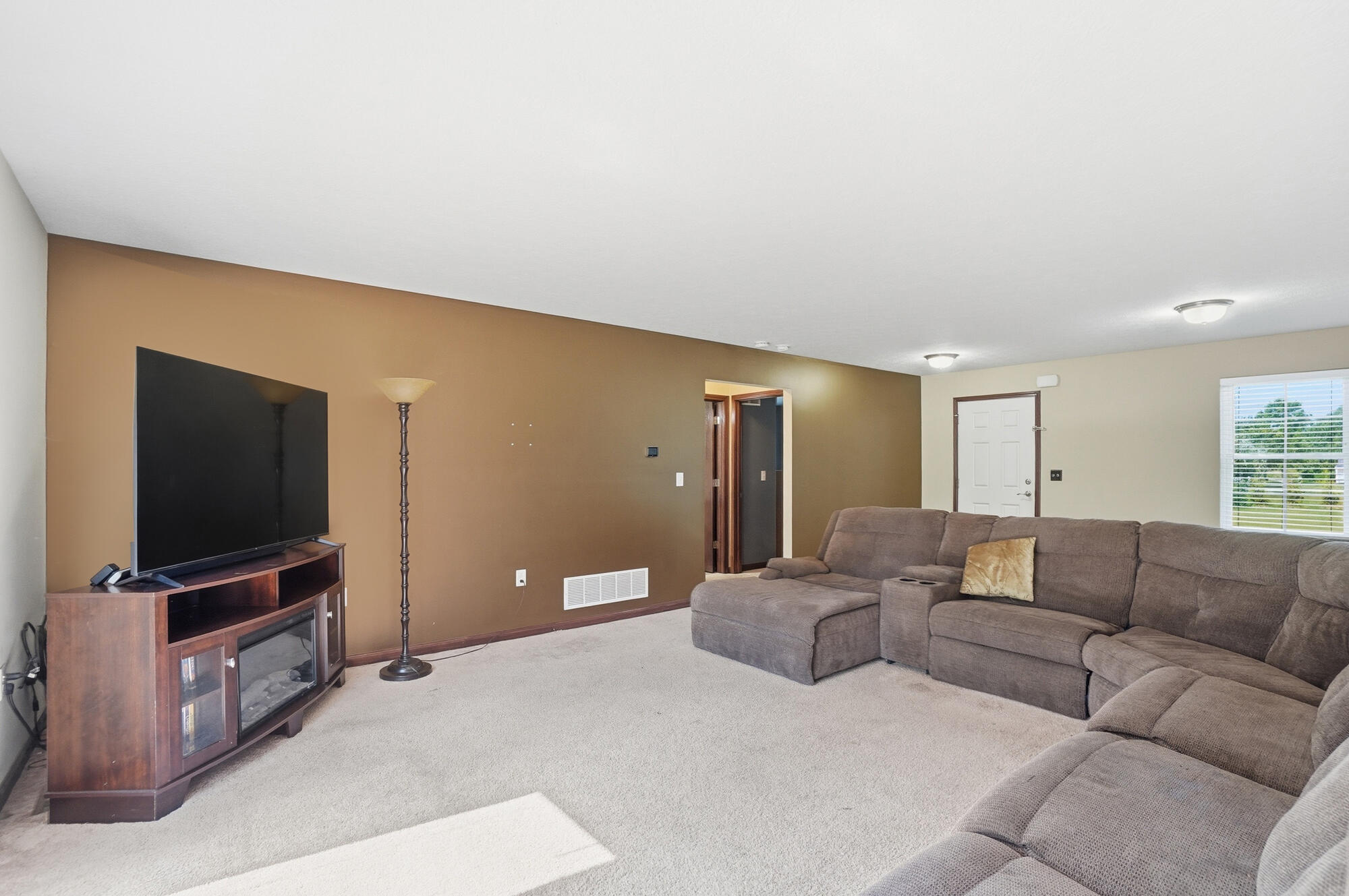 3435 State Route 187, London, Ohio 43140