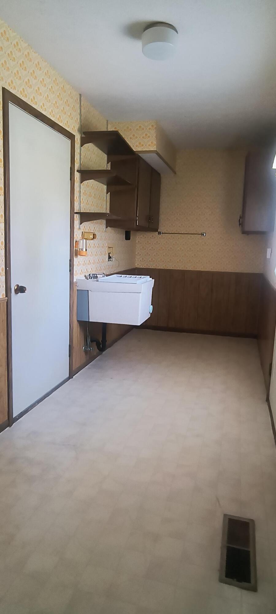 2230 Manhattan, Springfield, Ohio 45504