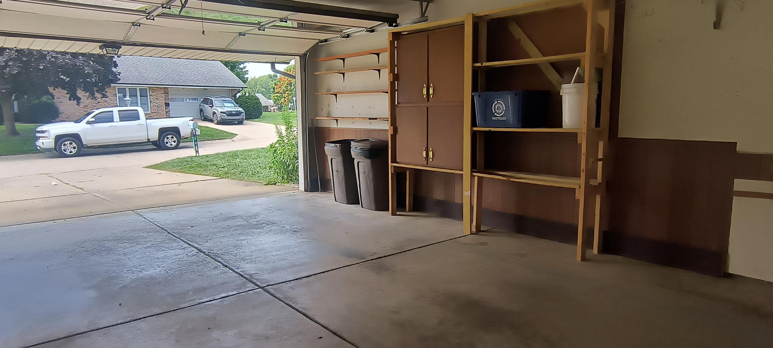 2230 Manhattan, Springfield, Ohio 45504