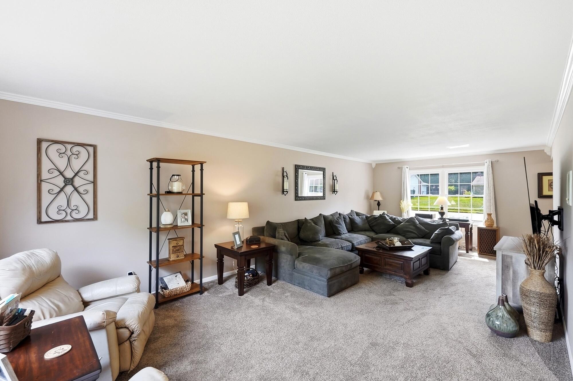 742 Hartford, Springfield, Ohio 45503