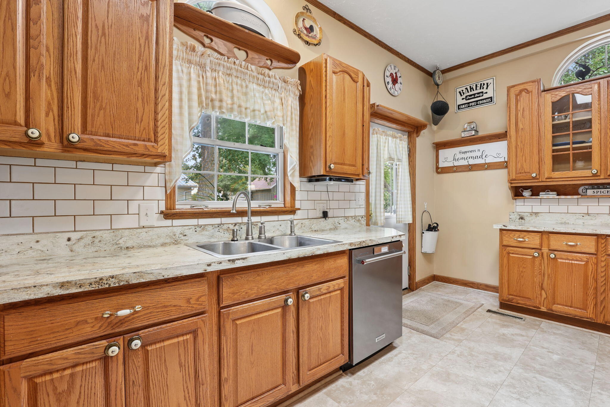 166 New Hampshire, London, Ohio 43140