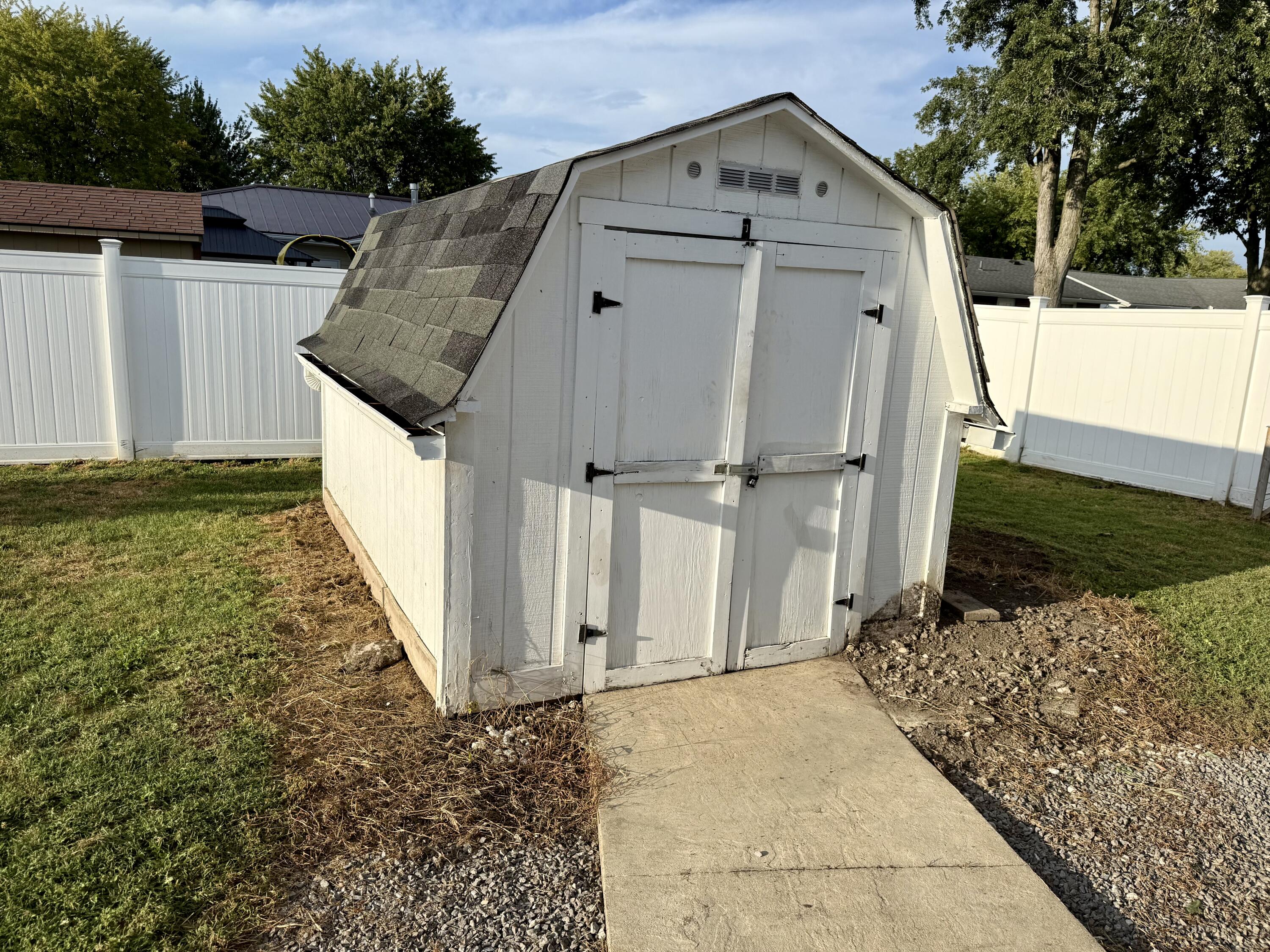 913 Canterbury, Celina, Ohio 45822