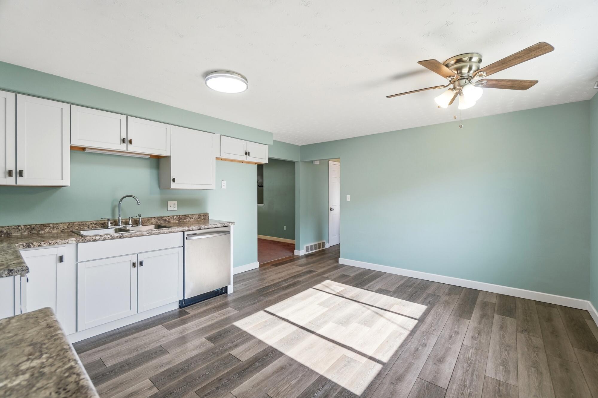 1956 Elaina, Springfield, Ohio 45503