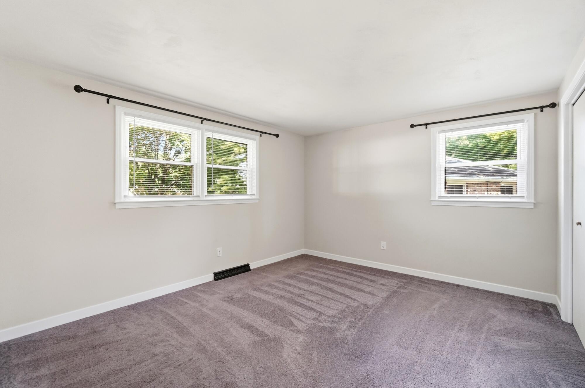 1956 Elaina, Springfield, Ohio 45503