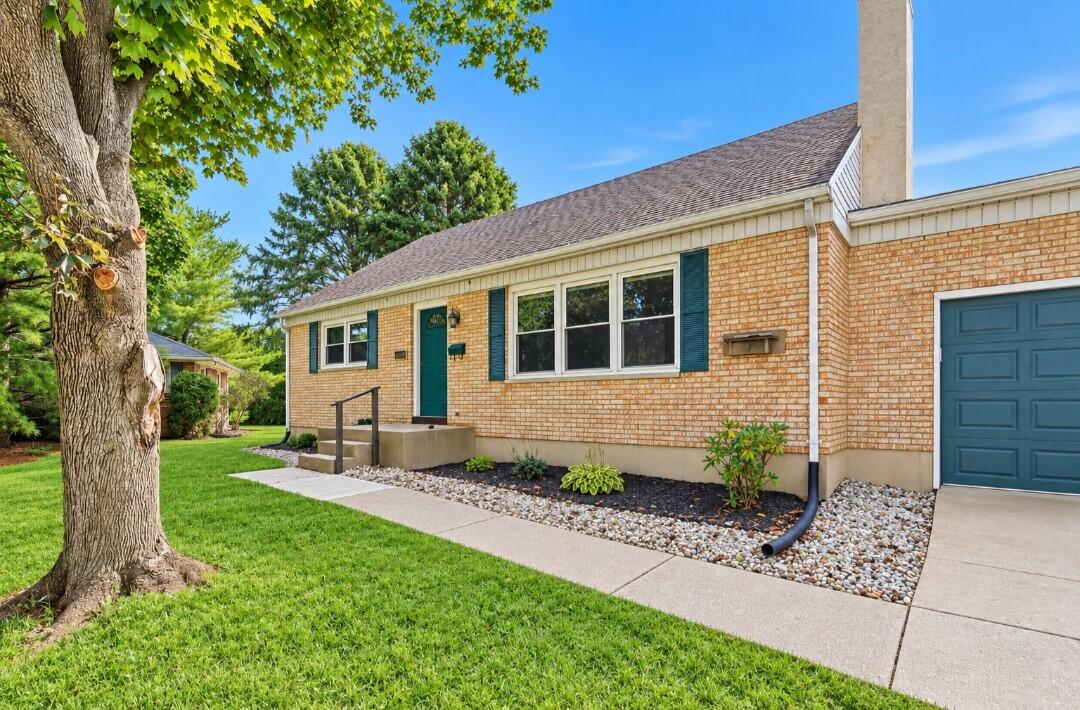1956 Elaina, Springfield, Ohio 45503