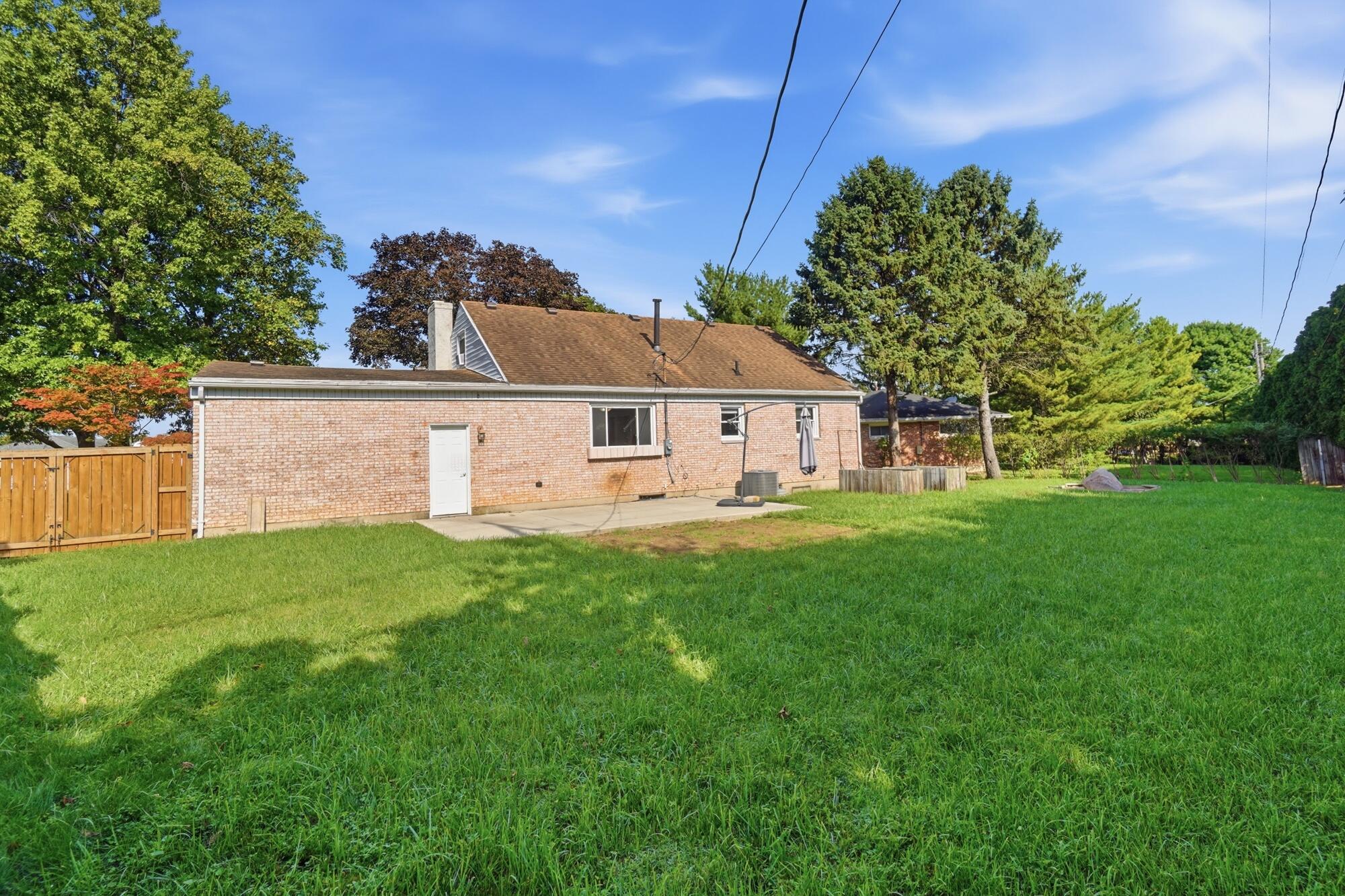 1956 Elaina, Springfield, Ohio 45503