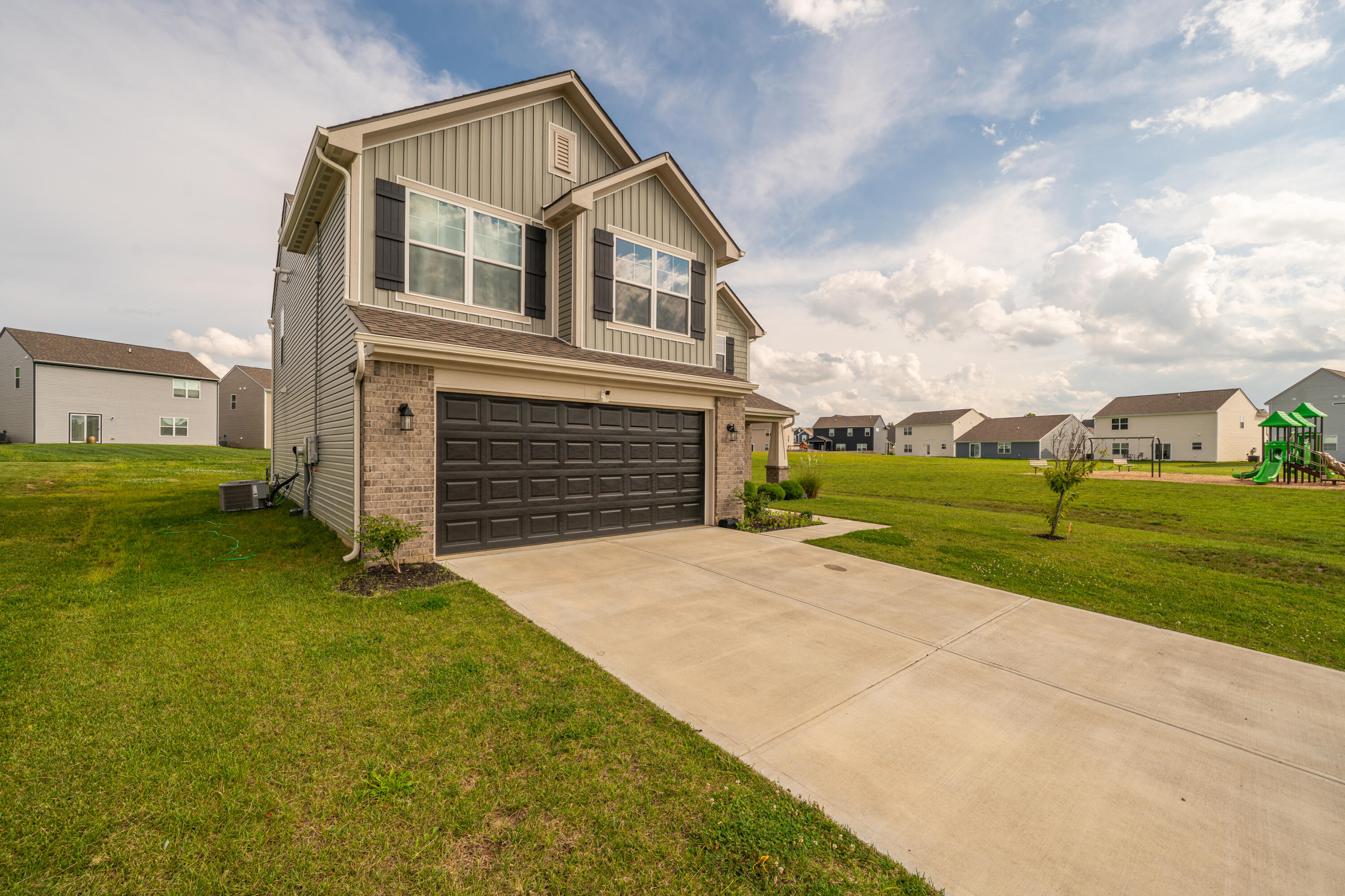 1016 Redwood, Clayton, Ohio 45315