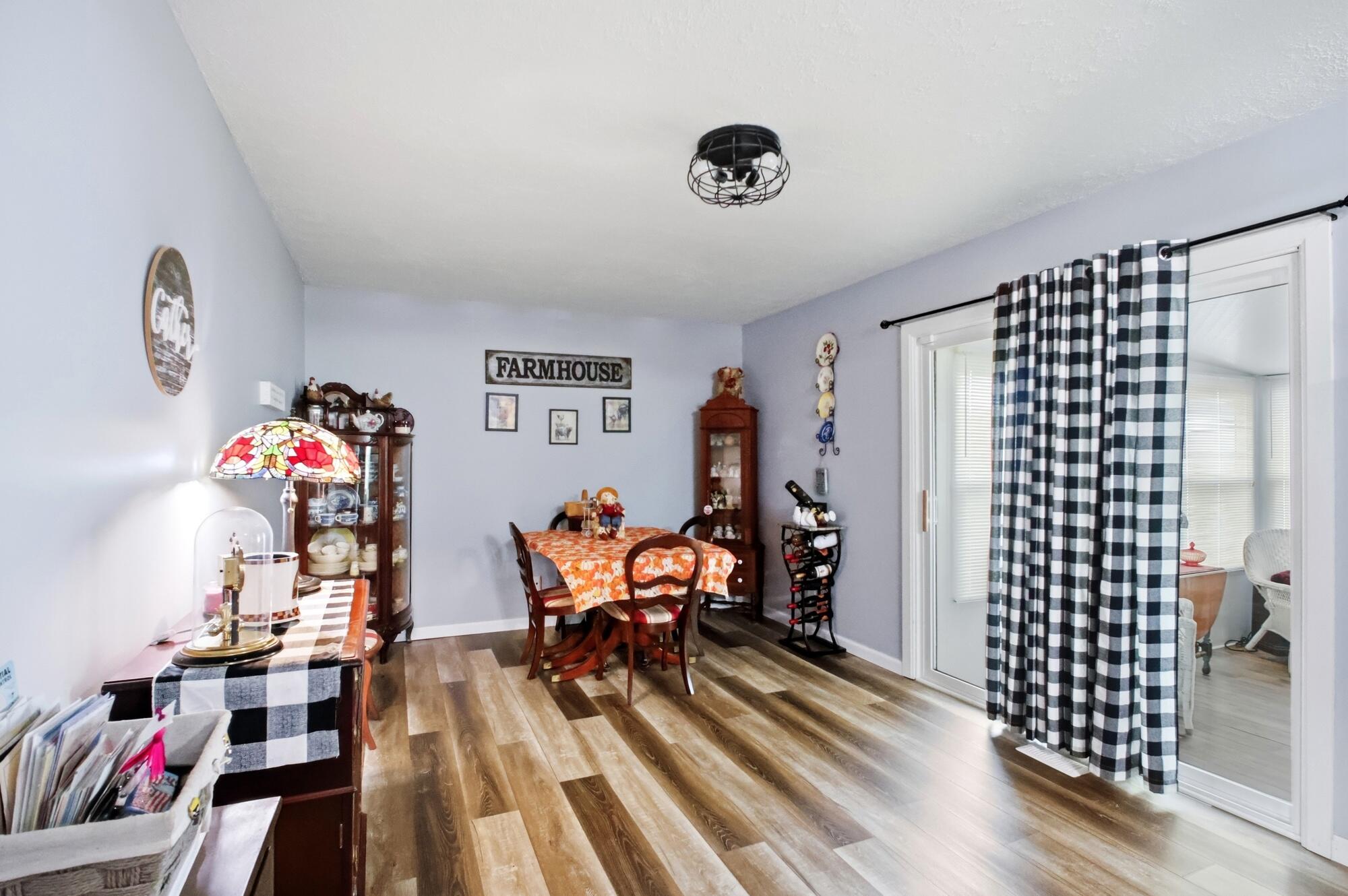 7335 Cosner, Dayton, Ohio 45424