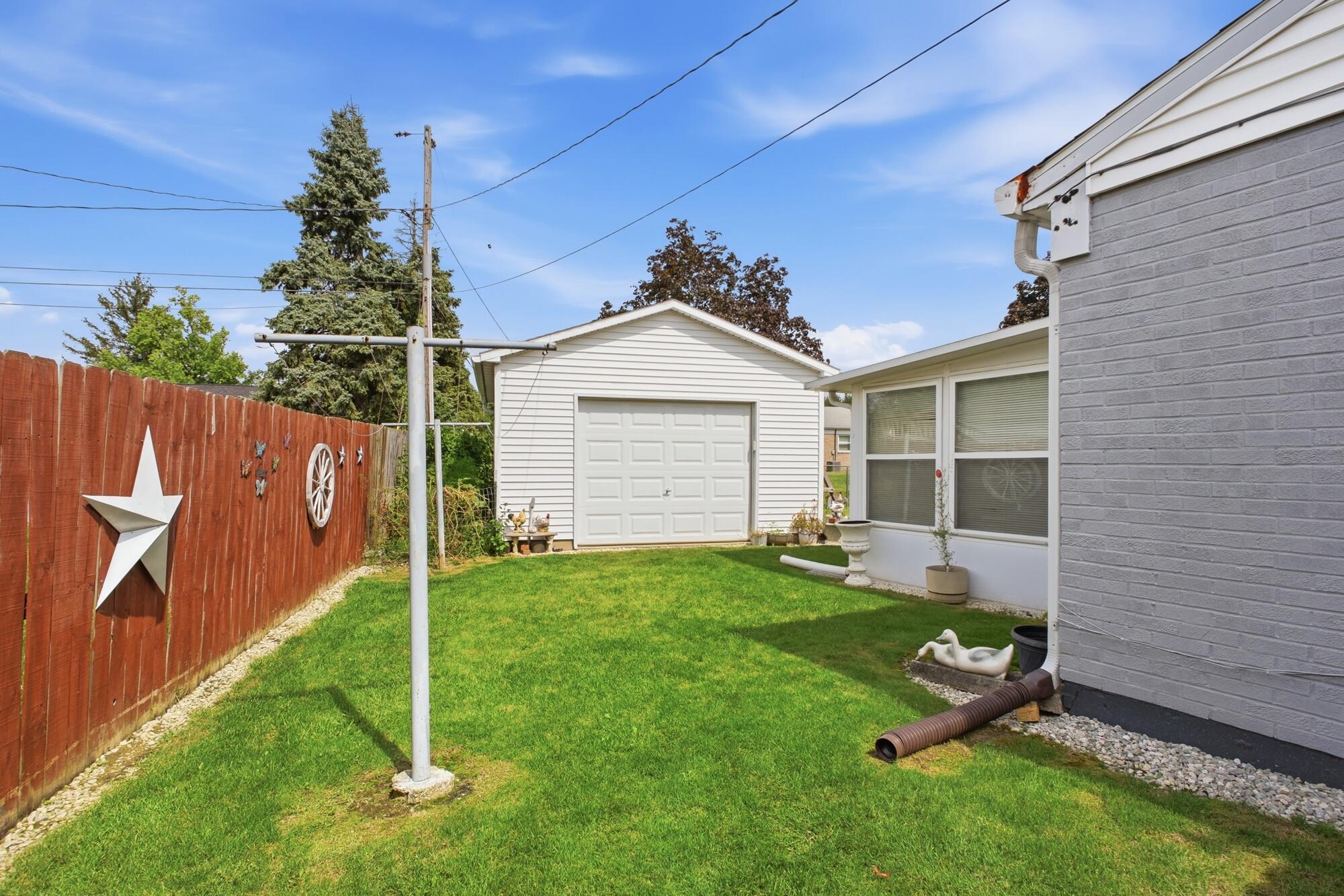 7335 Cosner, Dayton, Ohio 45424