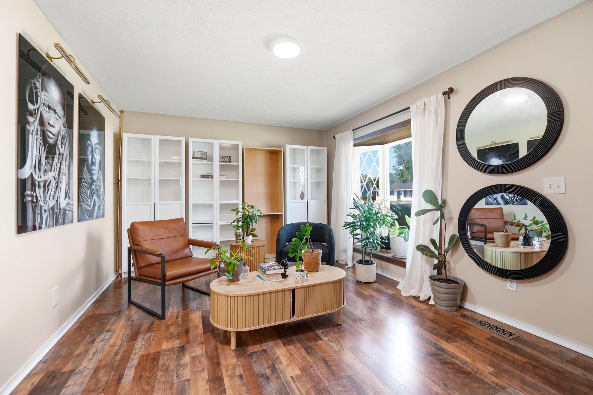 3230 Glouster, Springfield, Ohio 45503