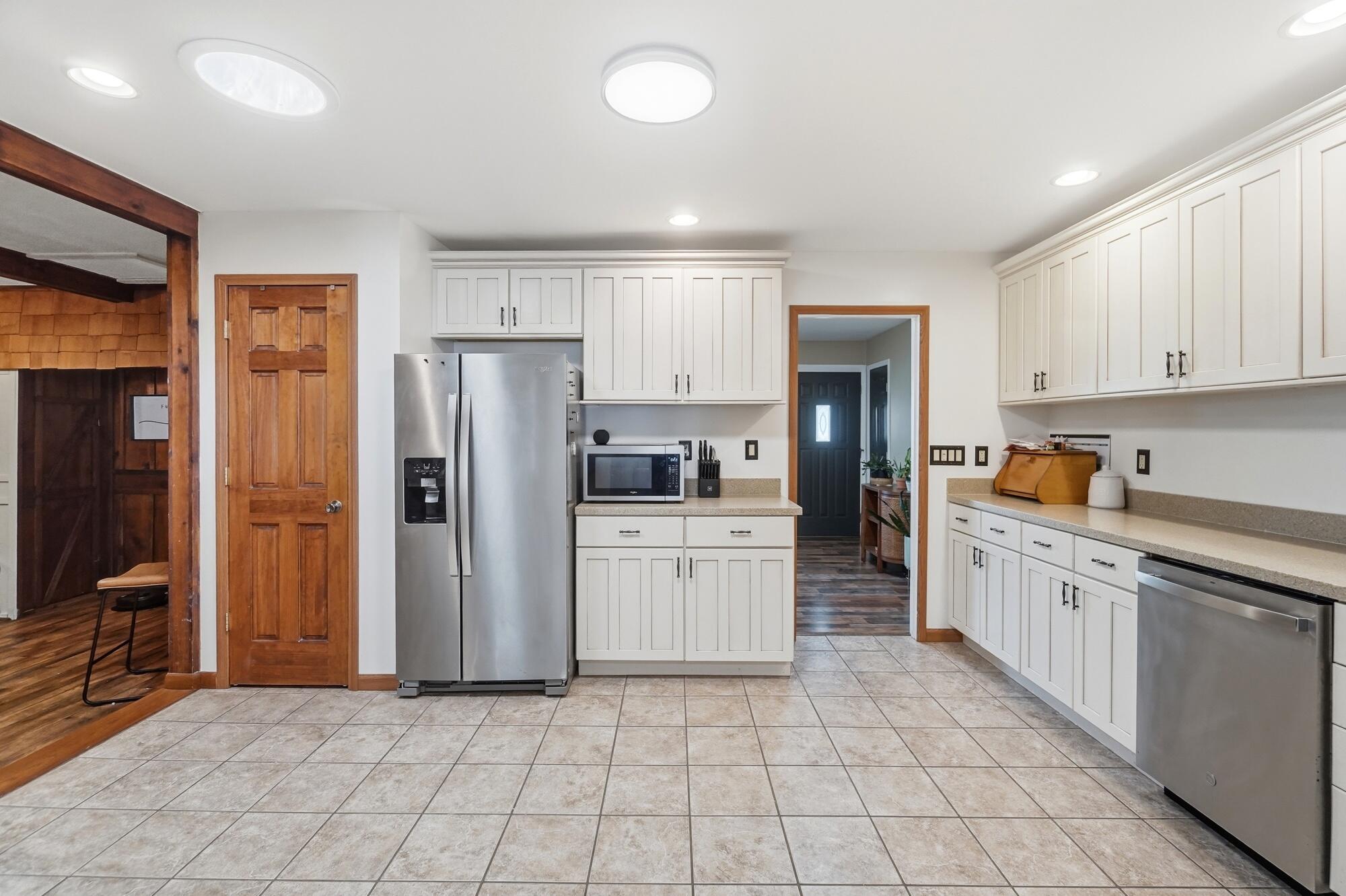 3230 Glouster, Springfield, Ohio 45503