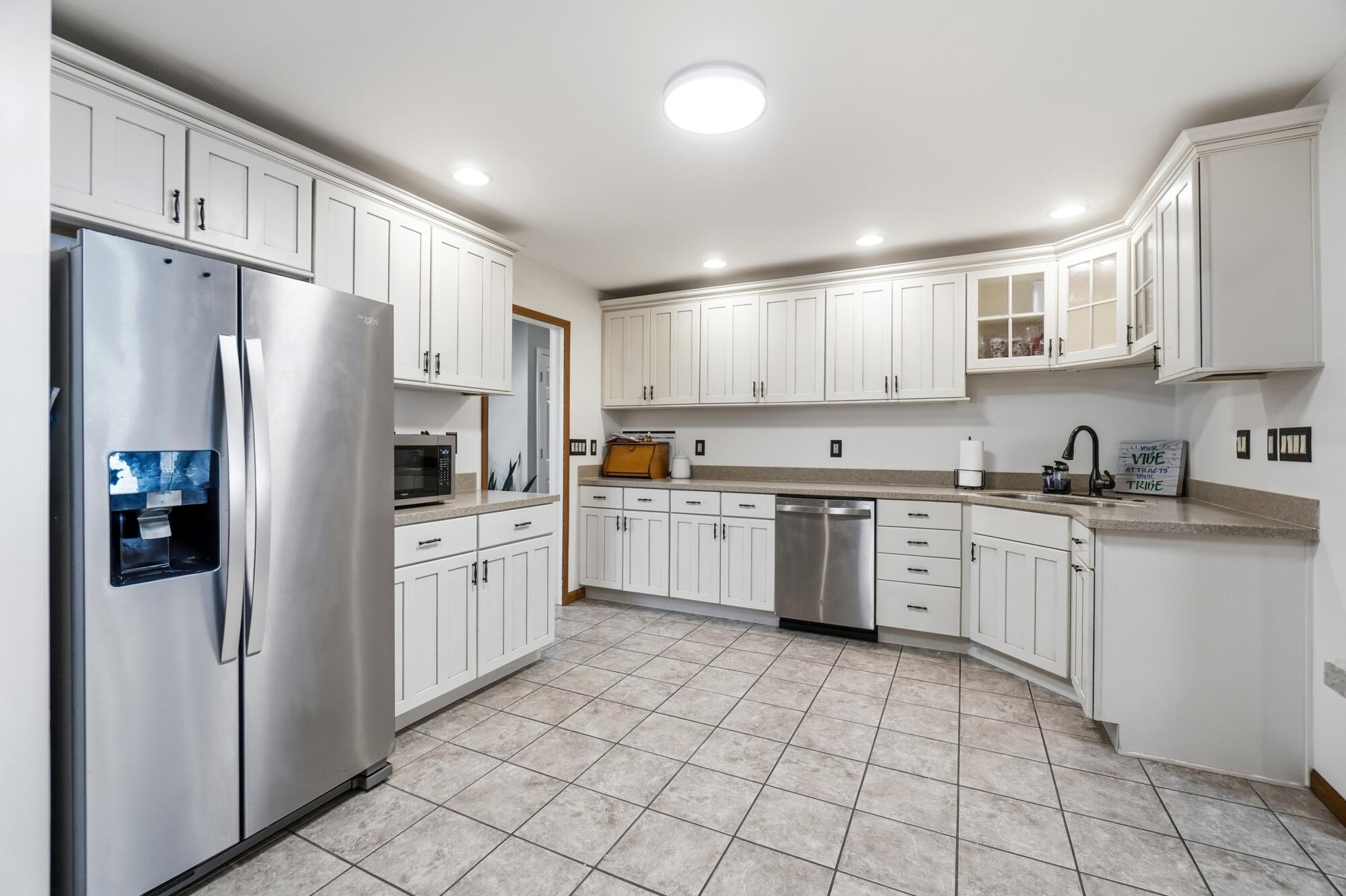 3230 Glouster, Springfield, Ohio 45503