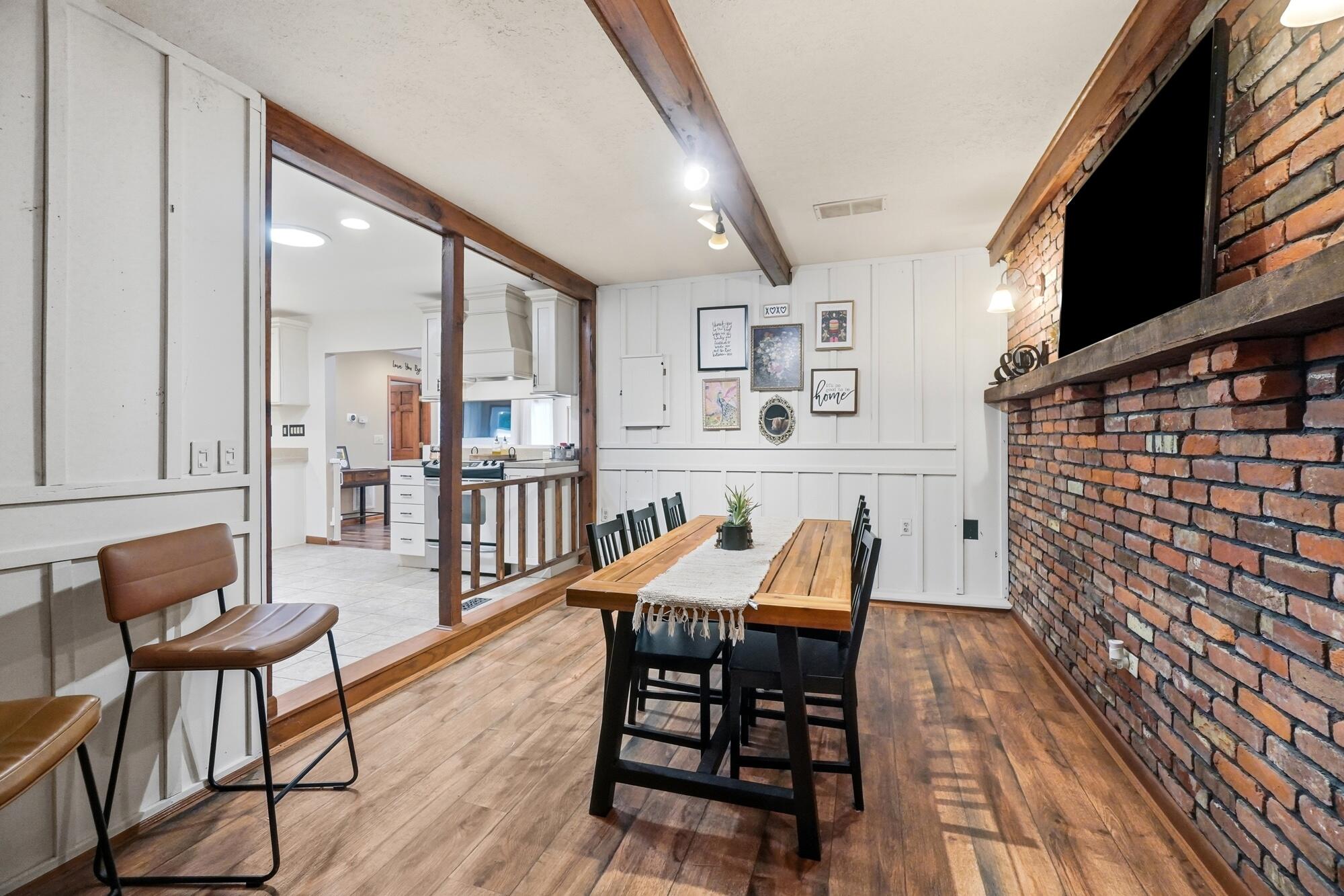 3230 Glouster, Springfield, Ohio 45503