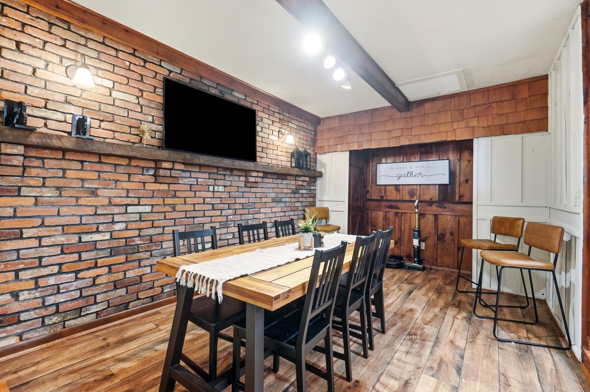 3230 Glouster, Springfield, Ohio 45503