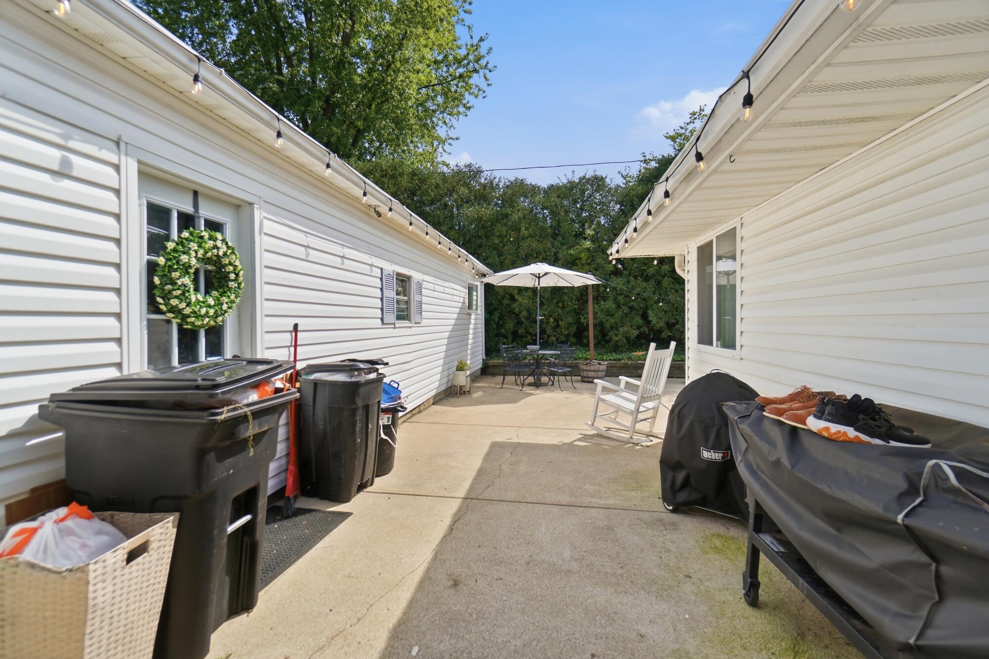 3230 Glouster, Springfield, Ohio 45503