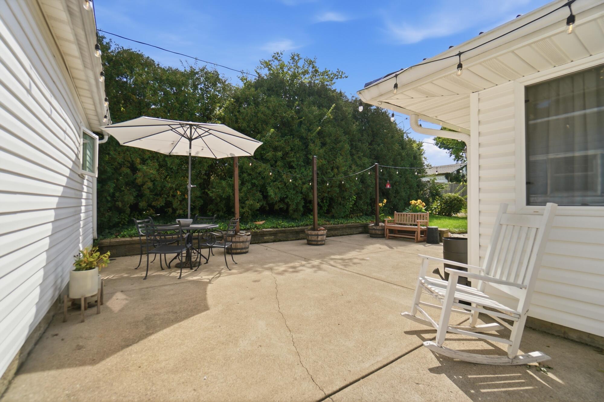3230 Glouster, Springfield, Ohio 45503