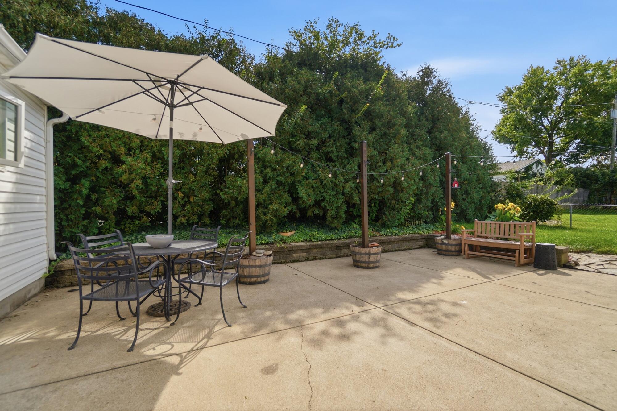 3230 Glouster, Springfield, Ohio 45503