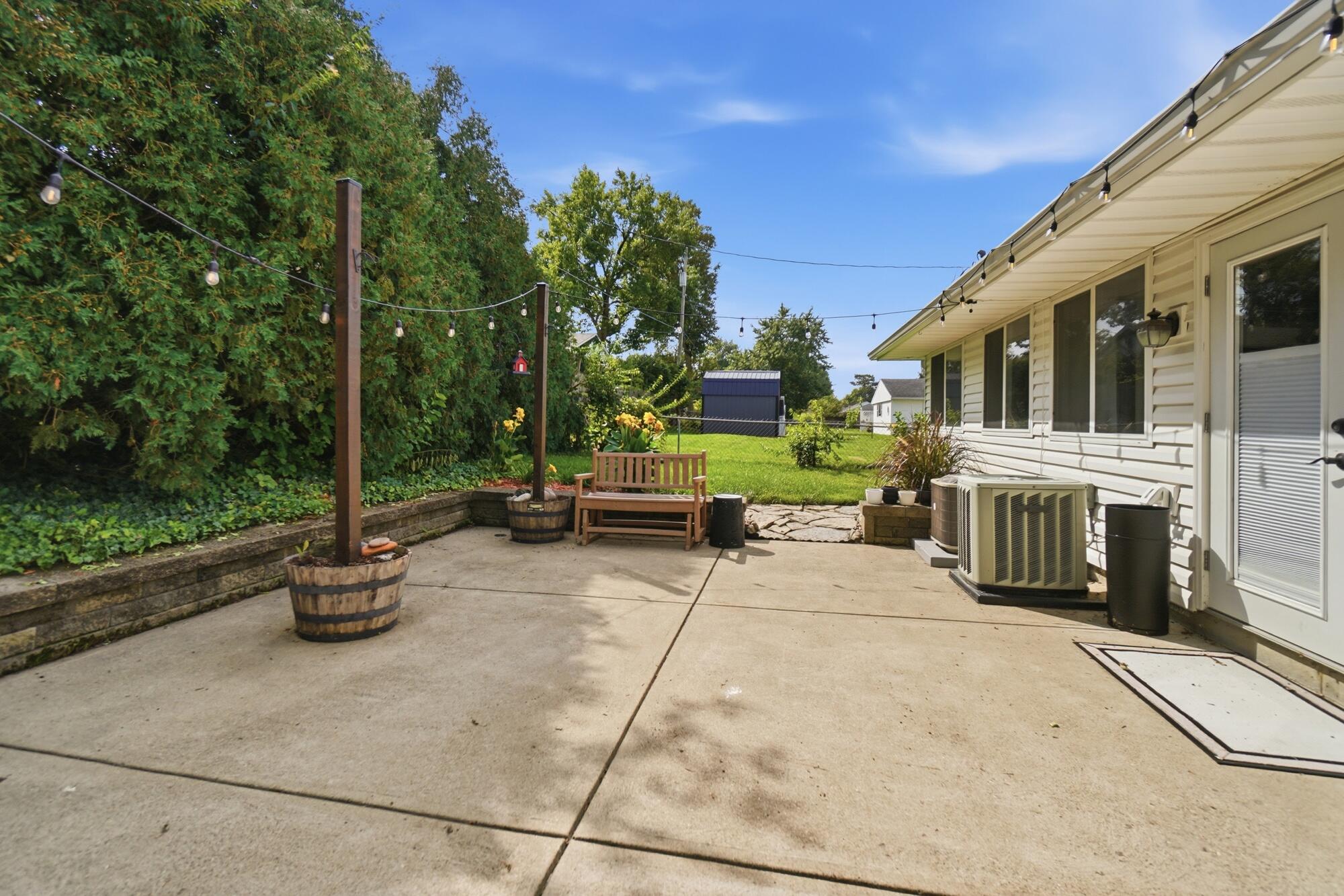 3230 Glouster, Springfield, Ohio 45503