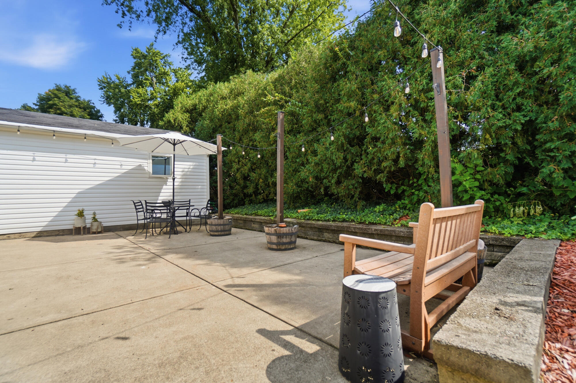 3230 Glouster, Springfield, Ohio 45503