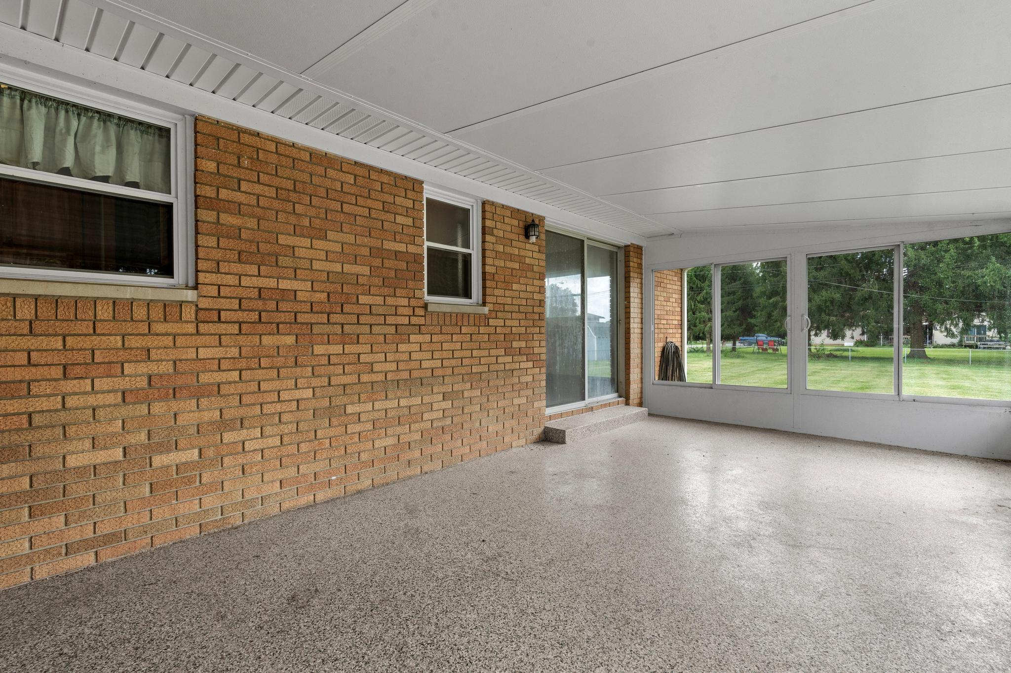 195 Countryside, Enon, Ohio 45323
