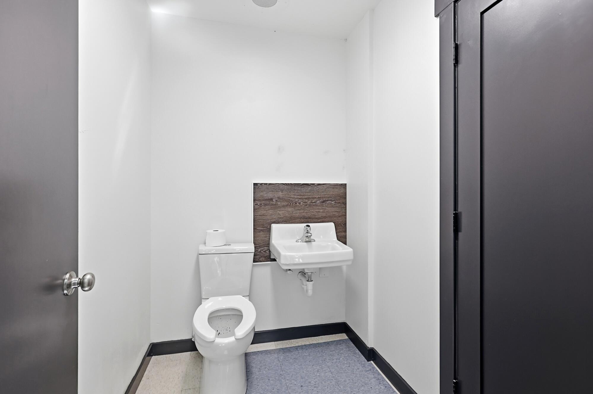 1200 Home, Springfield, Ohio 45503