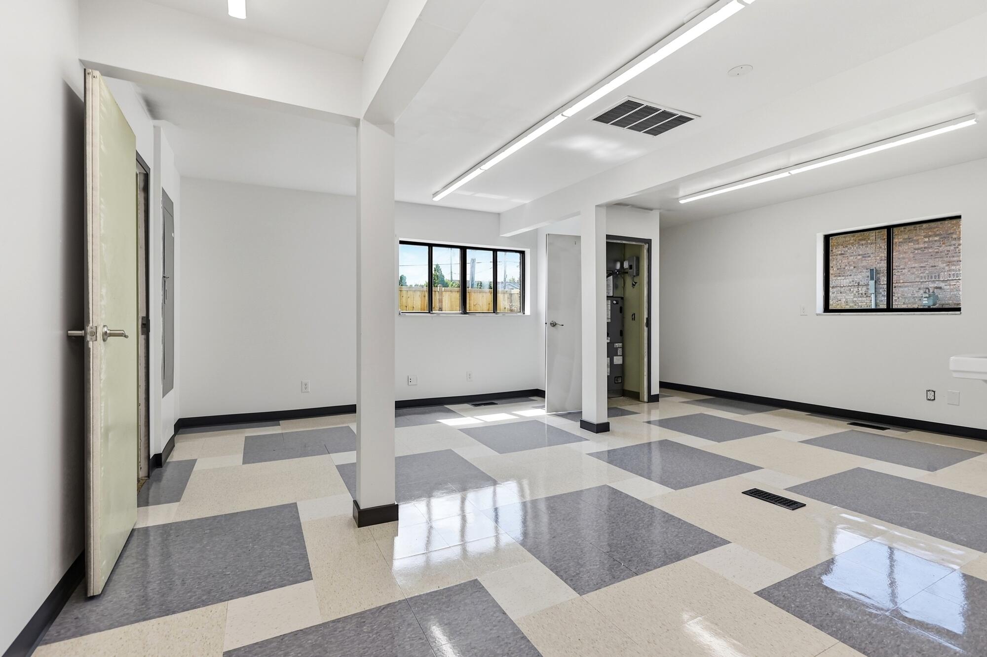 1200 Home, Springfield, Ohio 45503