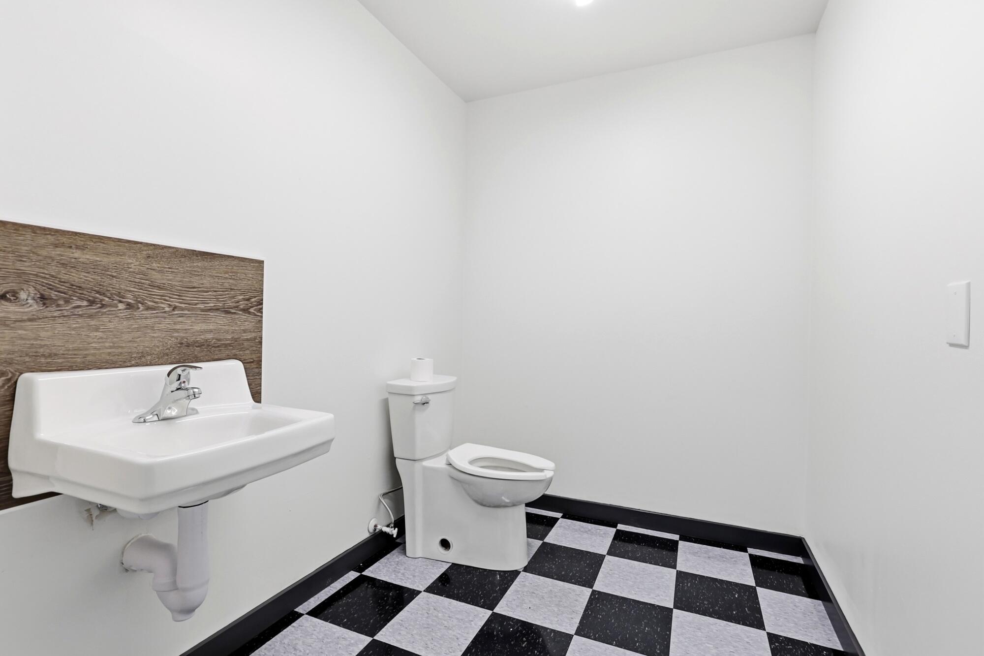 1200 Home, Springfield, Ohio 45503