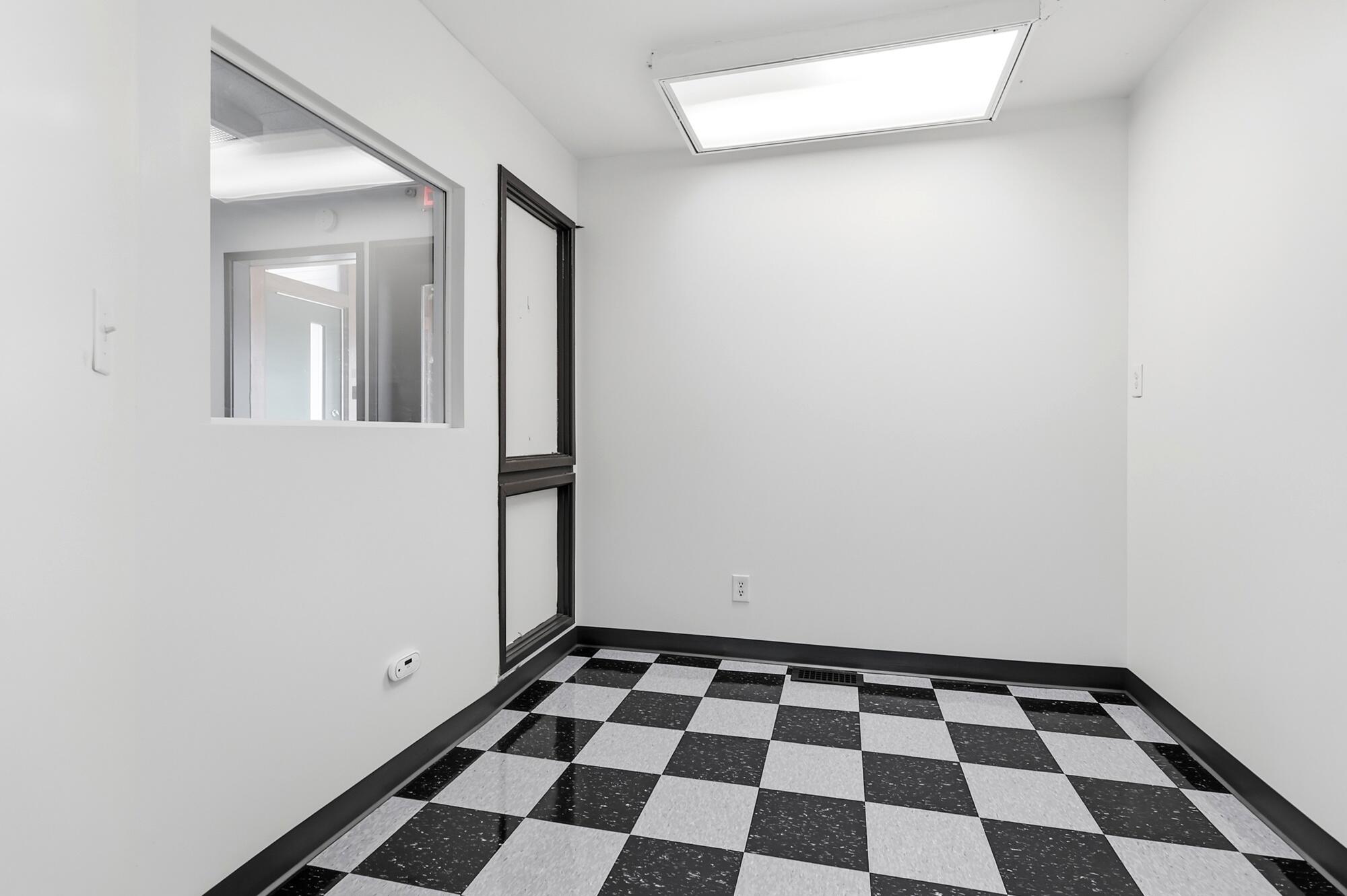 1200 Home, Springfield, Ohio 45503