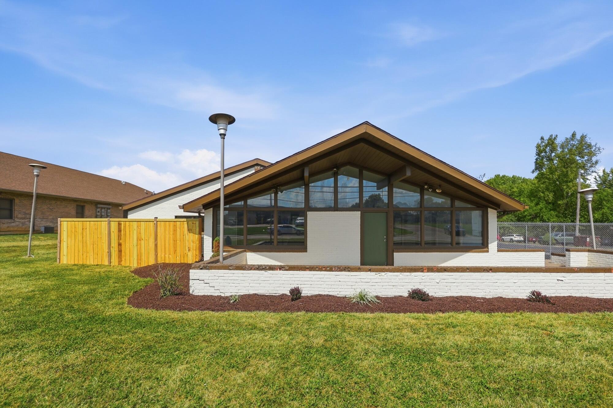 1200 Home, Springfield, Ohio 45503