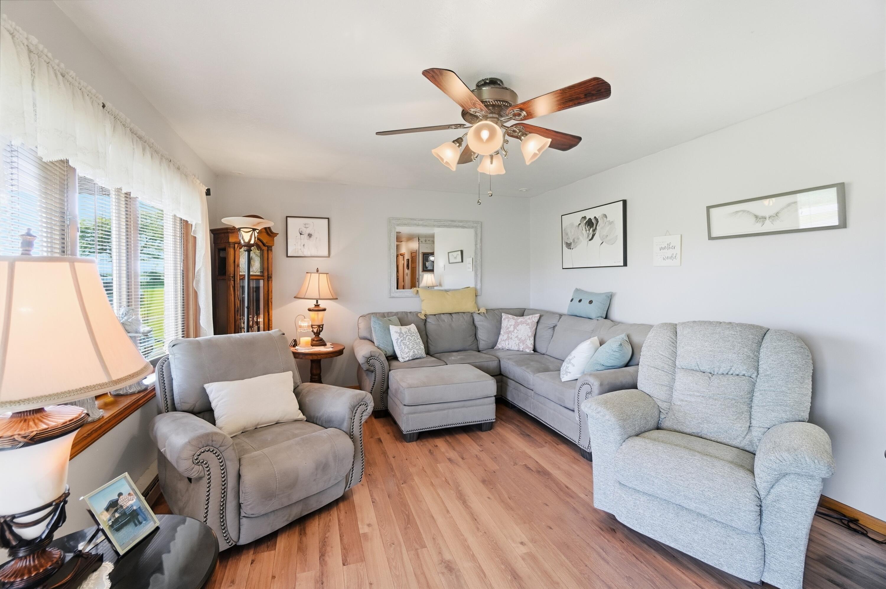 10365 Shelby Freyburg, Wapakoneta, Ohio 45895