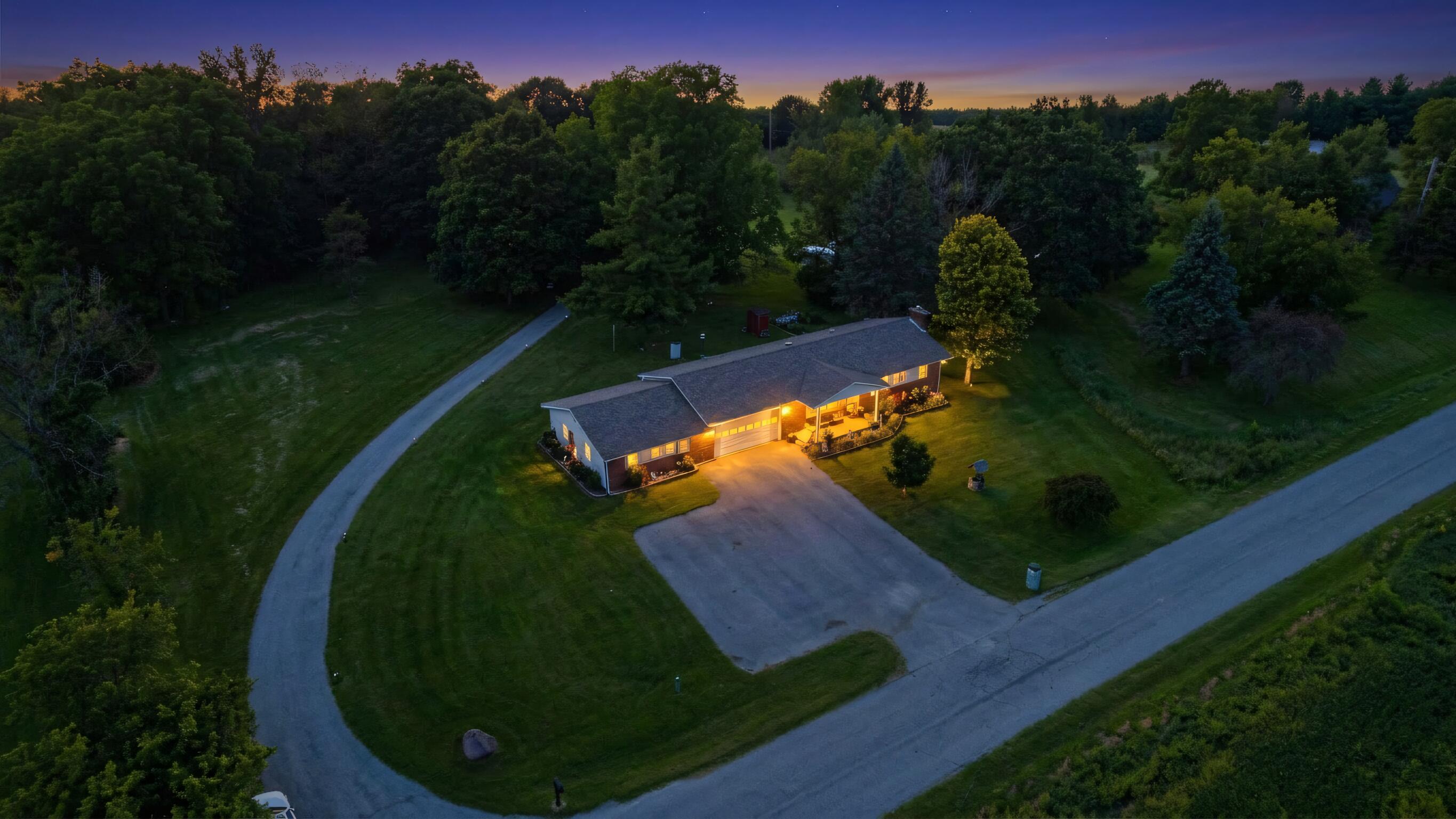 10365 Shelby Freyburg, Wapakoneta, Ohio 45895