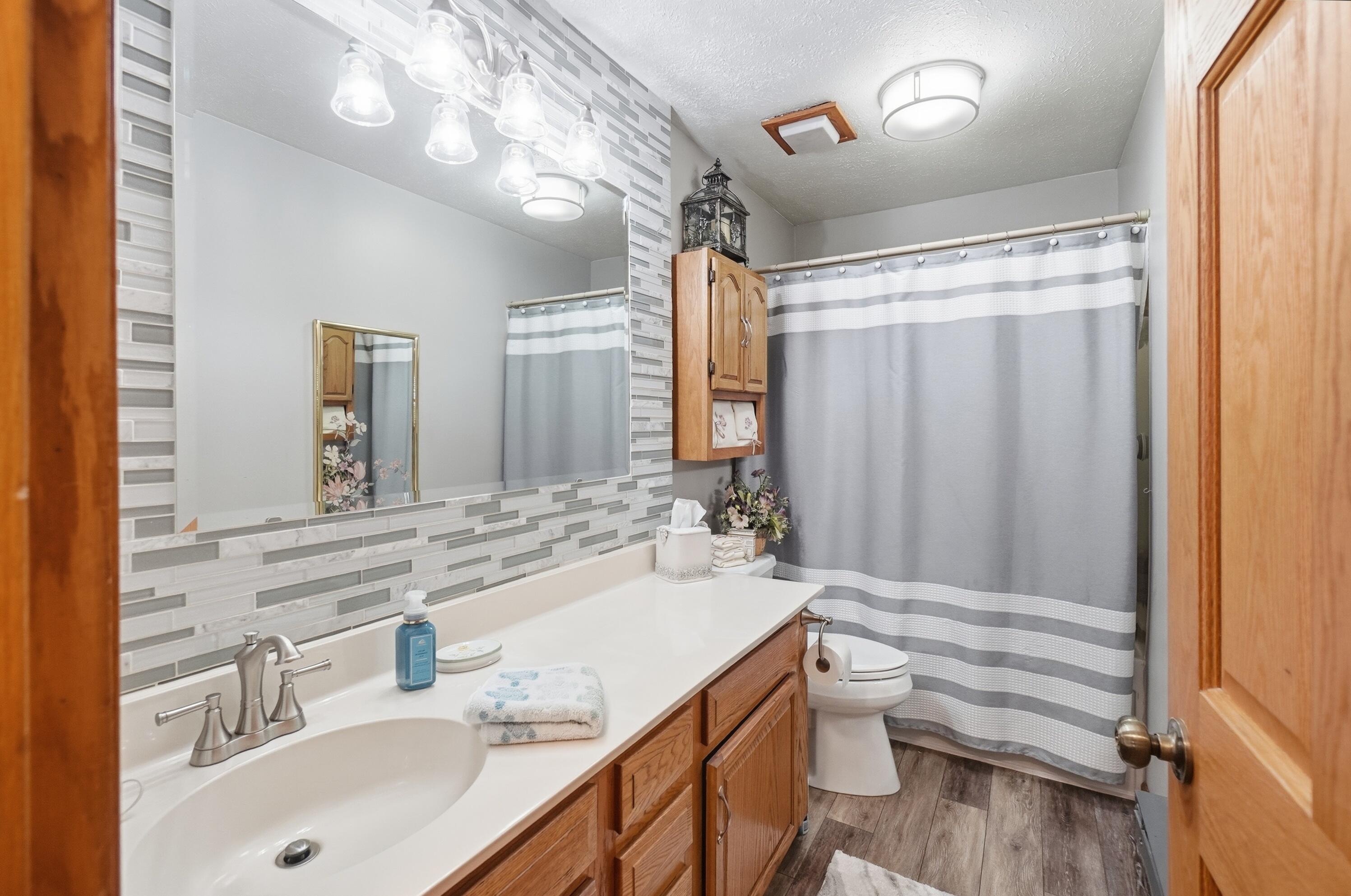 10365 Shelby Freyburg, Wapakoneta, Ohio 45895