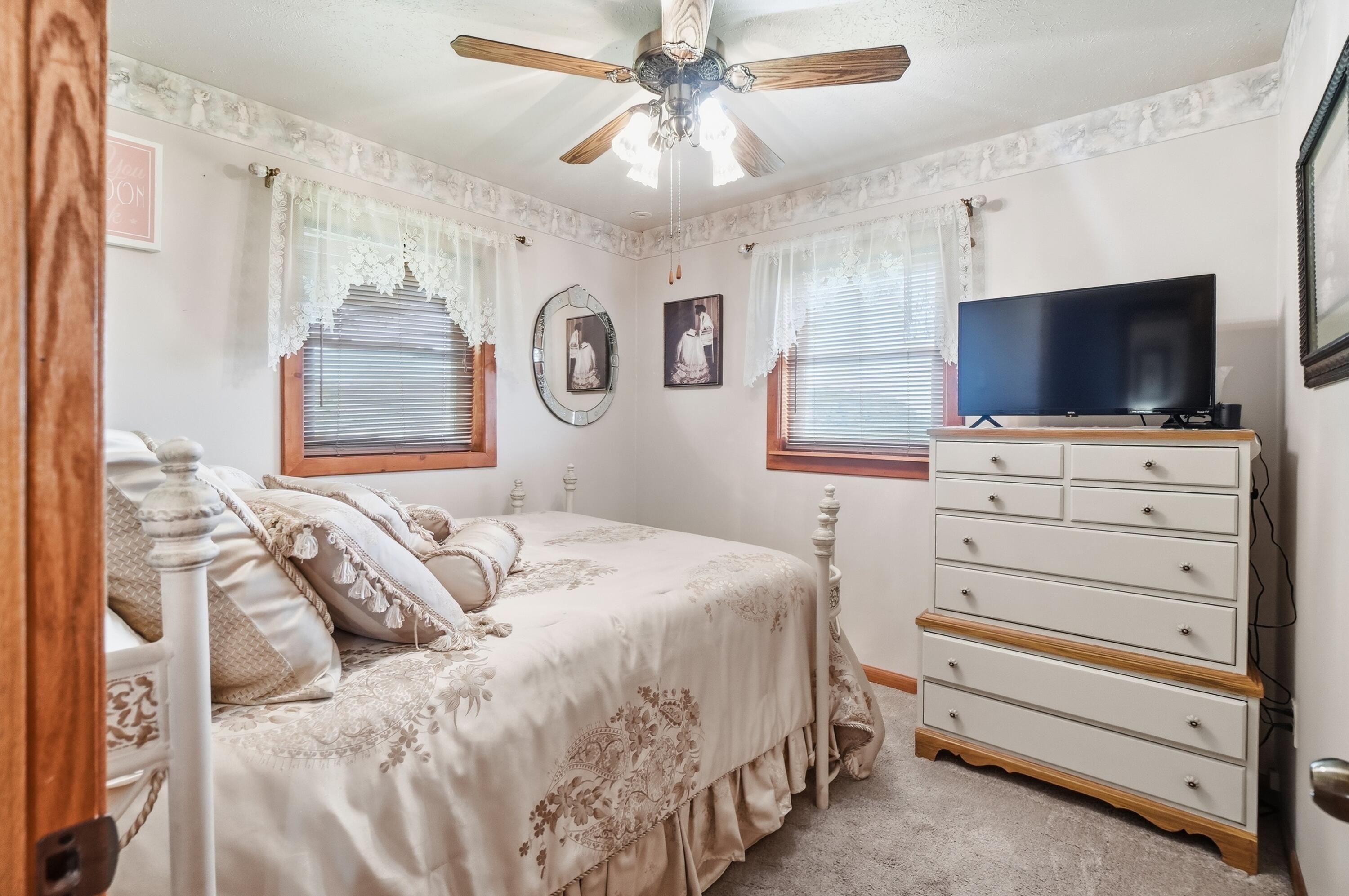 10365 Shelby Freyburg, Wapakoneta, Ohio 45895