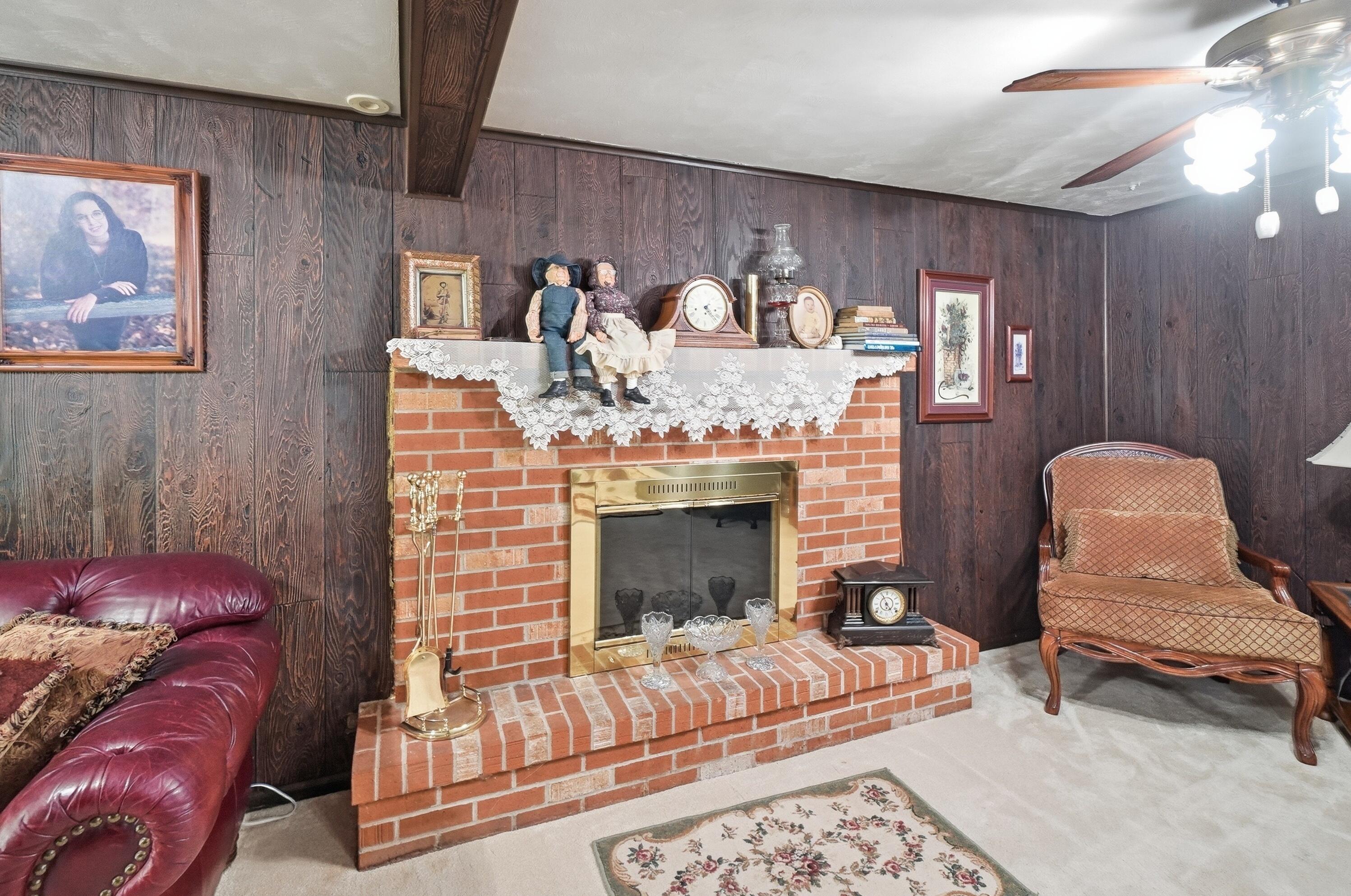 10365 Shelby Freyburg, Wapakoneta, Ohio 45895